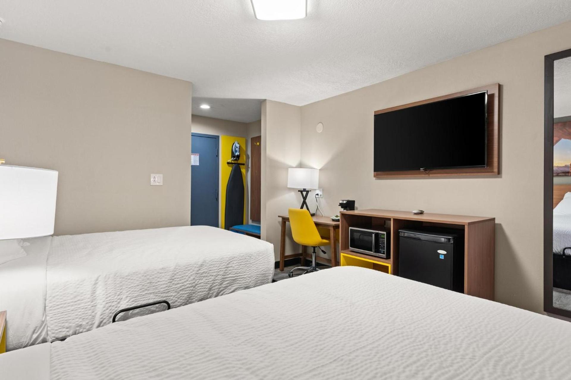 Days-Inn by Wyndham Albuquerque I-25 photo 66