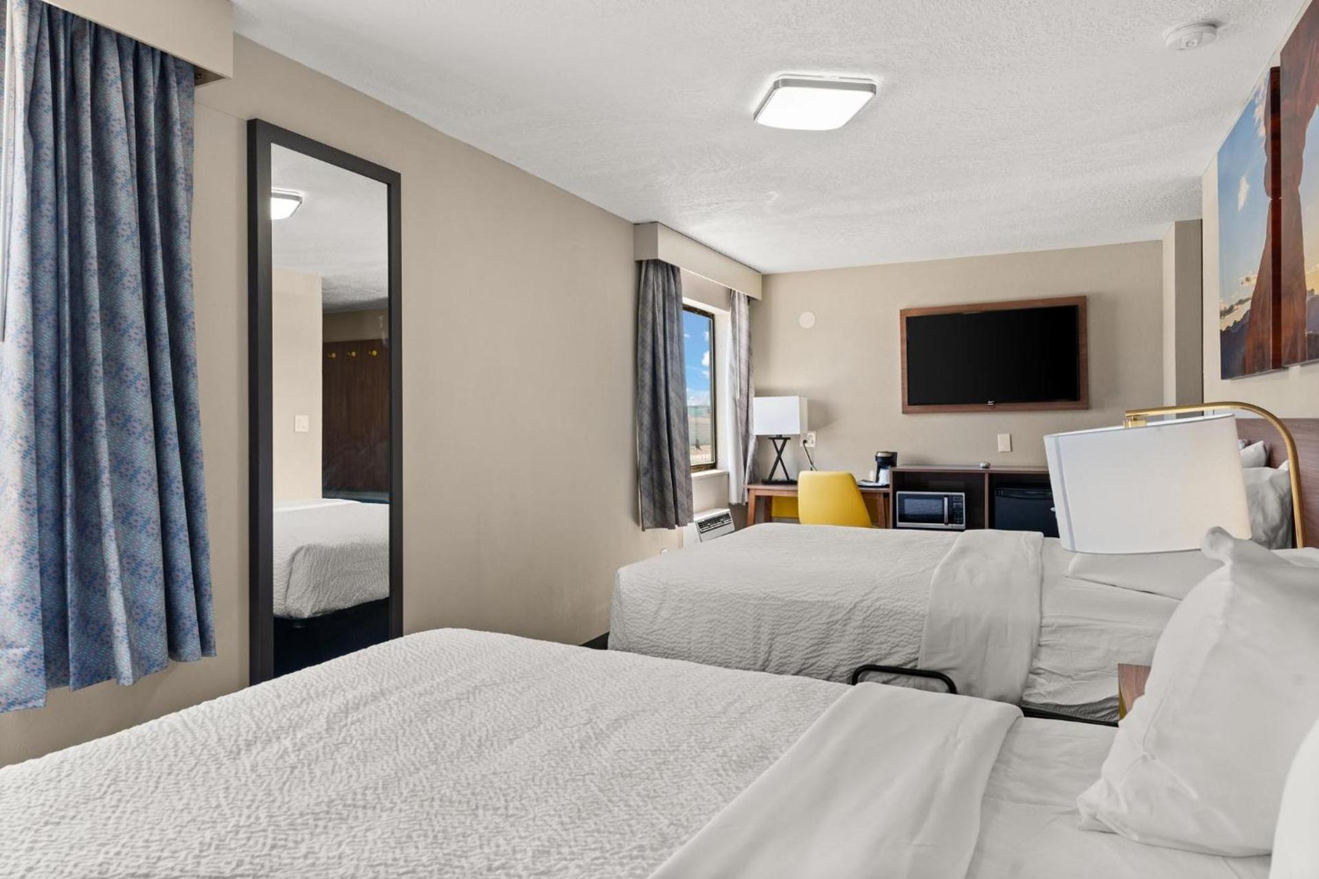 Days-Inn by Wyndham Albuquerque I-25 photo 79