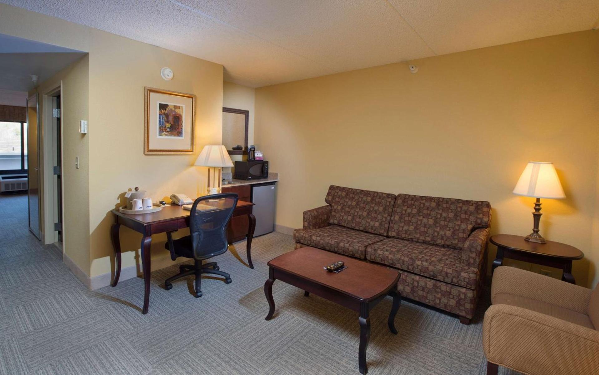 Hampton Inn Bennington photo 15