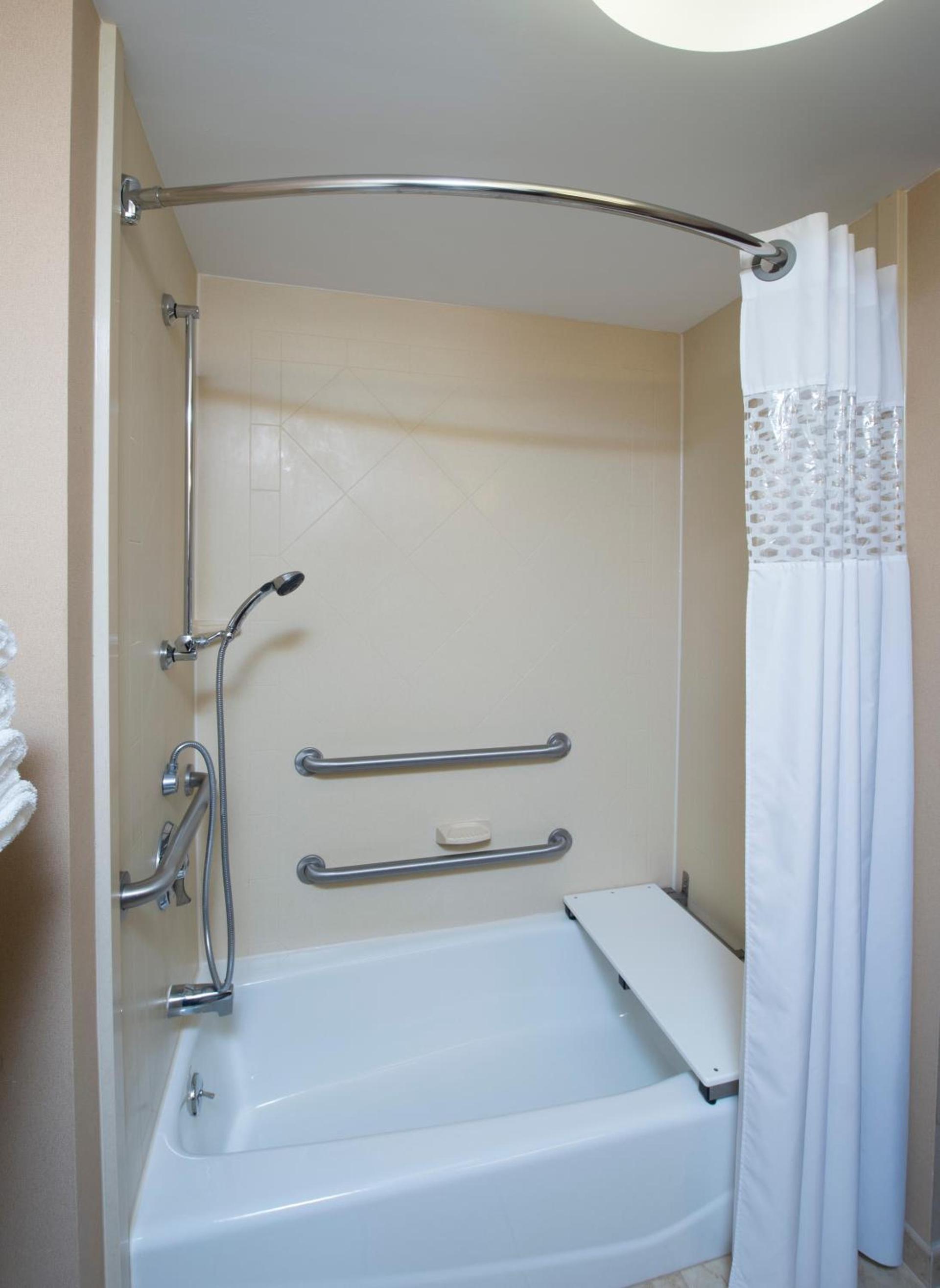 Hampton Inn Bennington photo 33