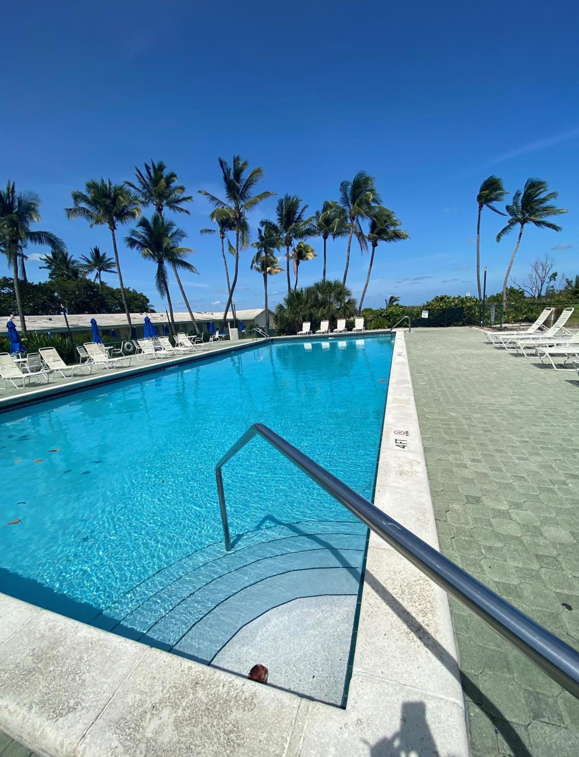 Silver Sands Beach Resort photo 1