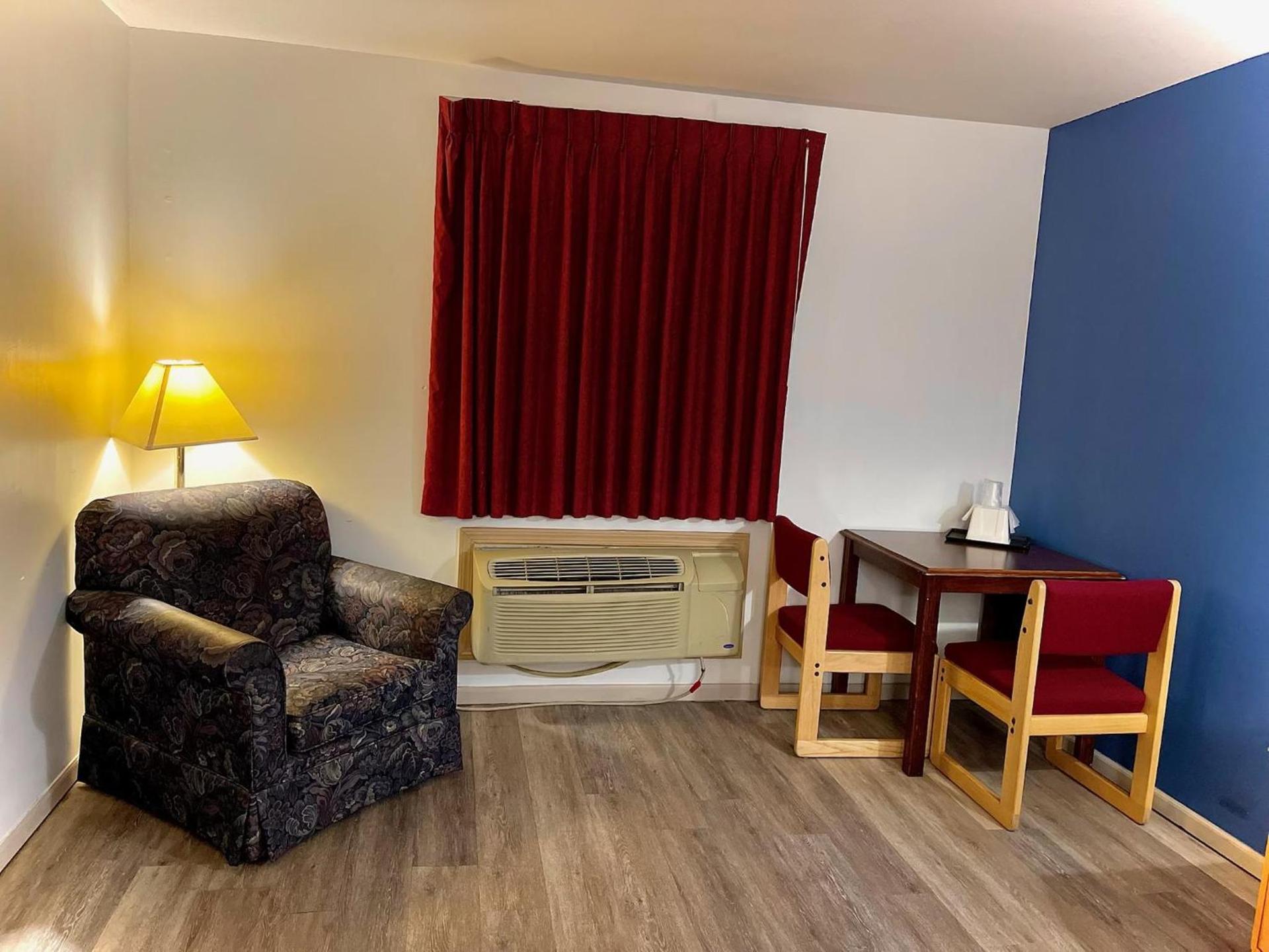 Express inn Junction city photo 20