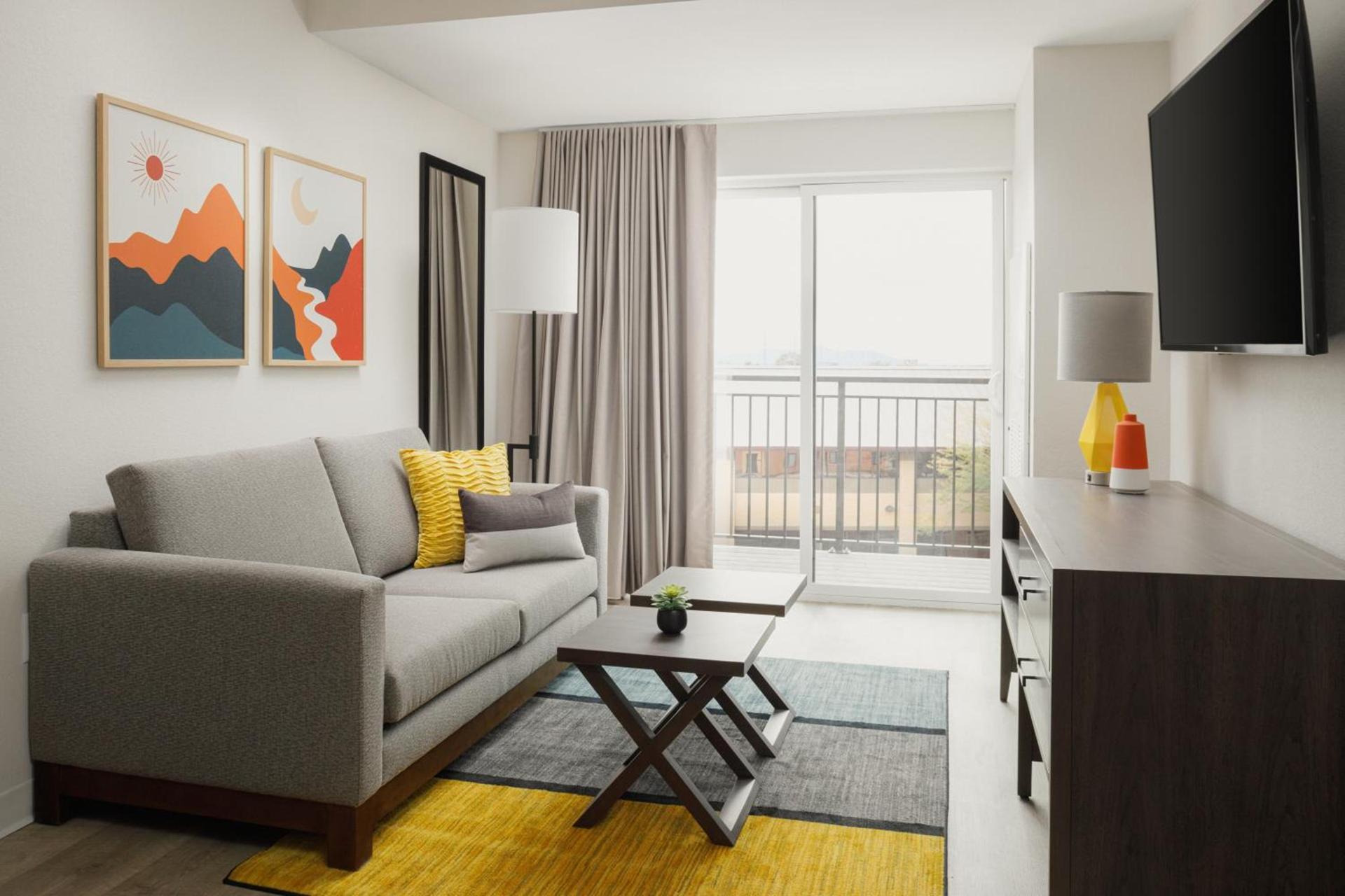 WaterWalk Extended Stay by Wyndham Jacksonville Deerwood Pk photo 61