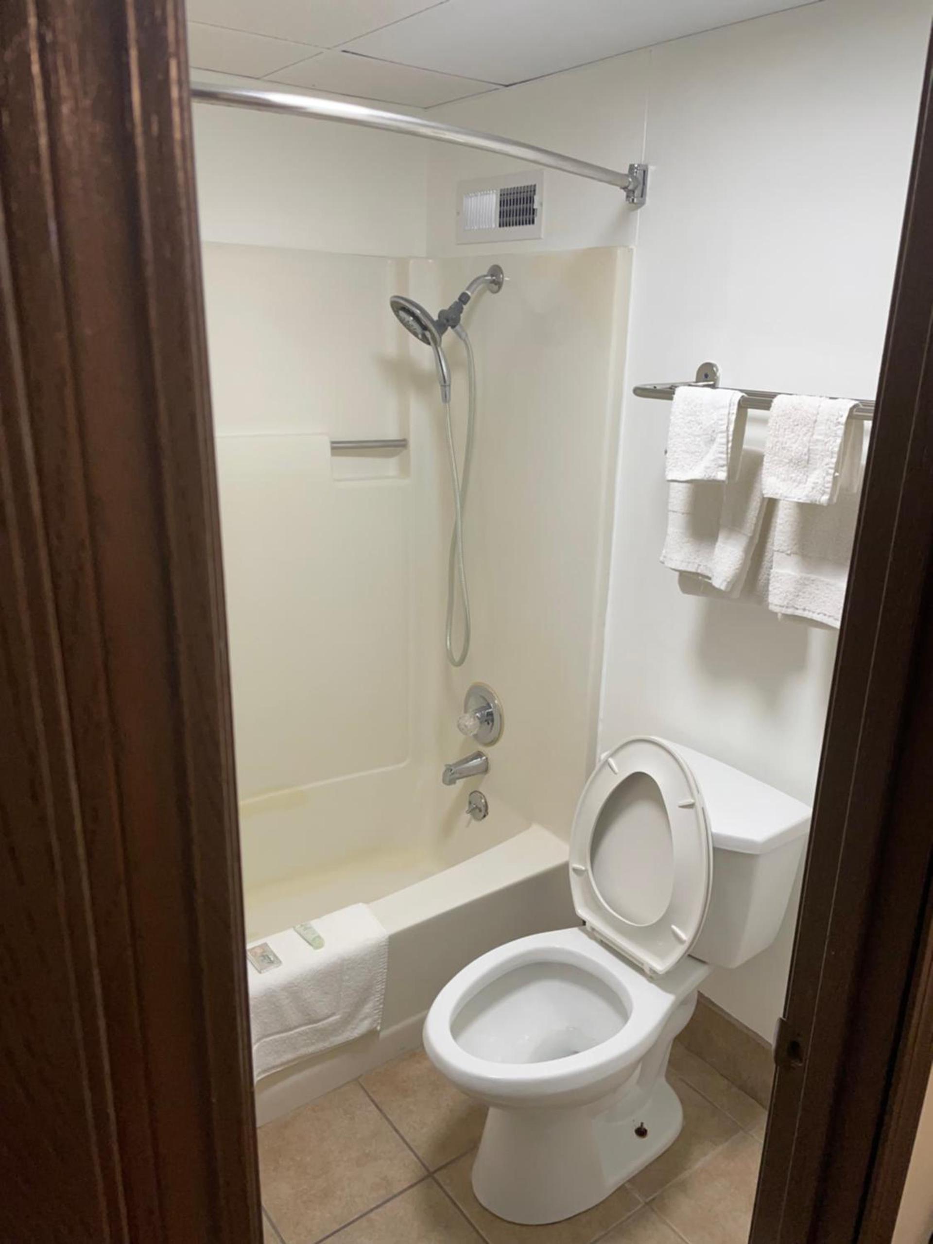 Bedford Inn photo 11