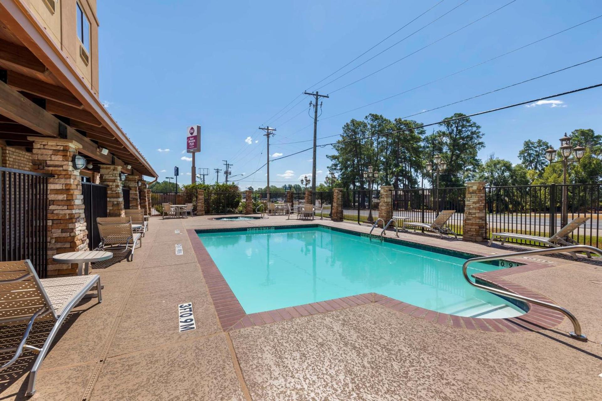Best Western Plus Classic Inn and Suites photo 31