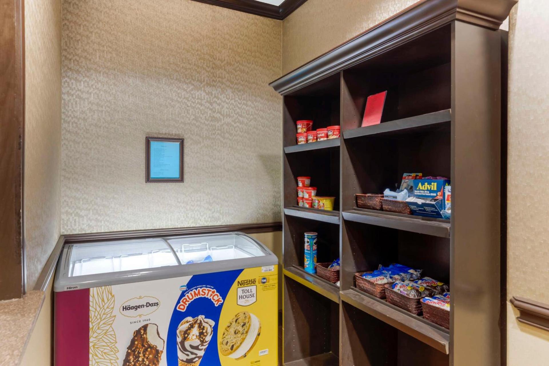 Best Western Plus Classic Inn and Suites photo 33