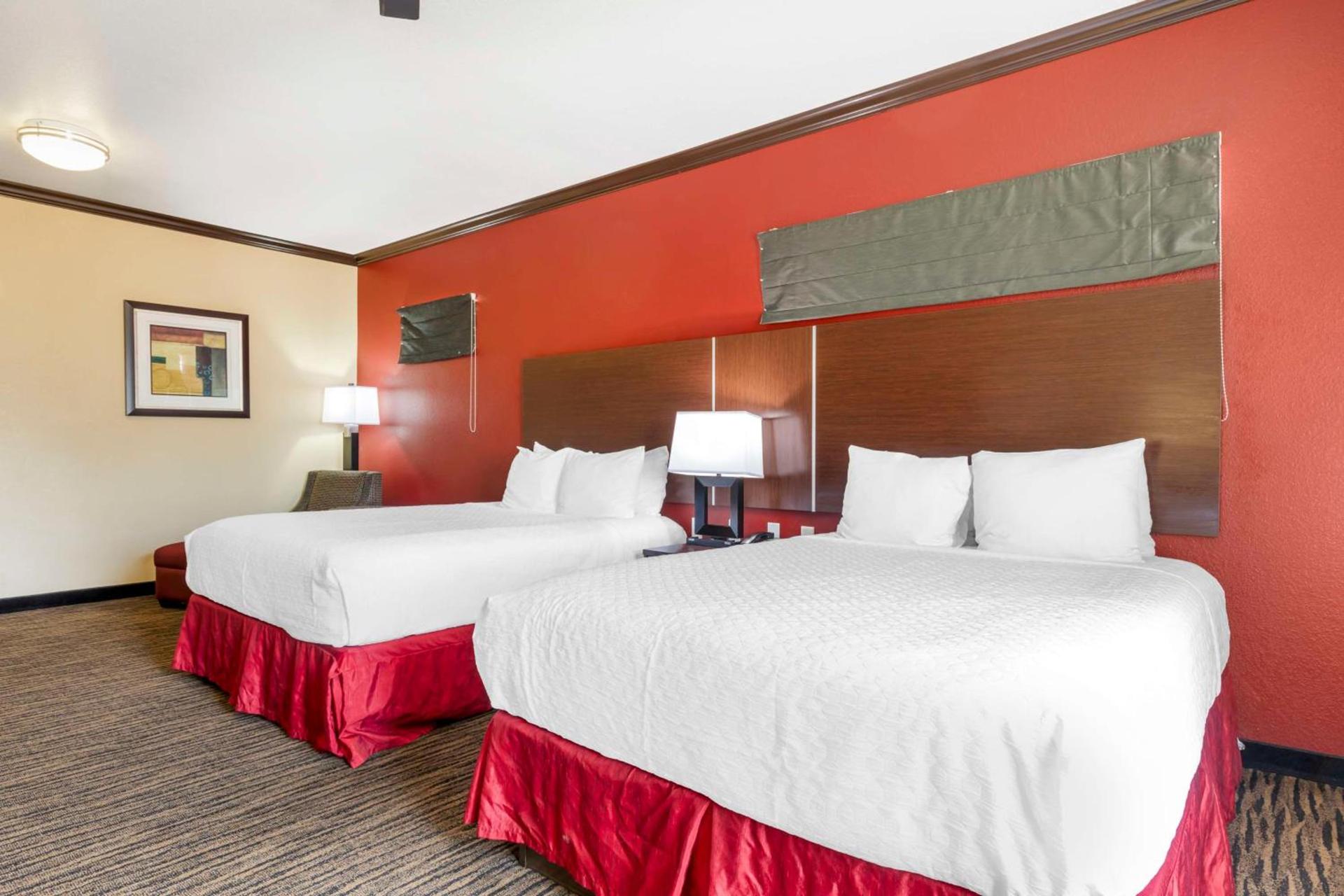 Best Western Plus Classic Inn and Suites photo 27