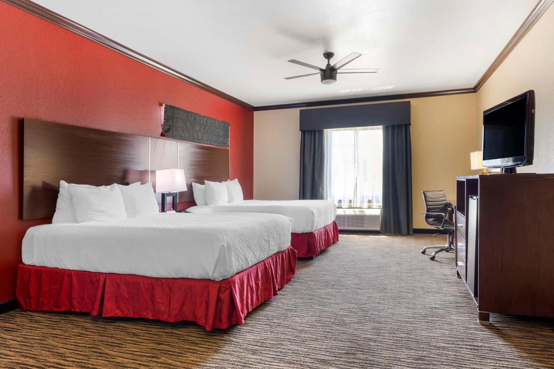 Best Western Plus Classic Inn and Suites photo 26