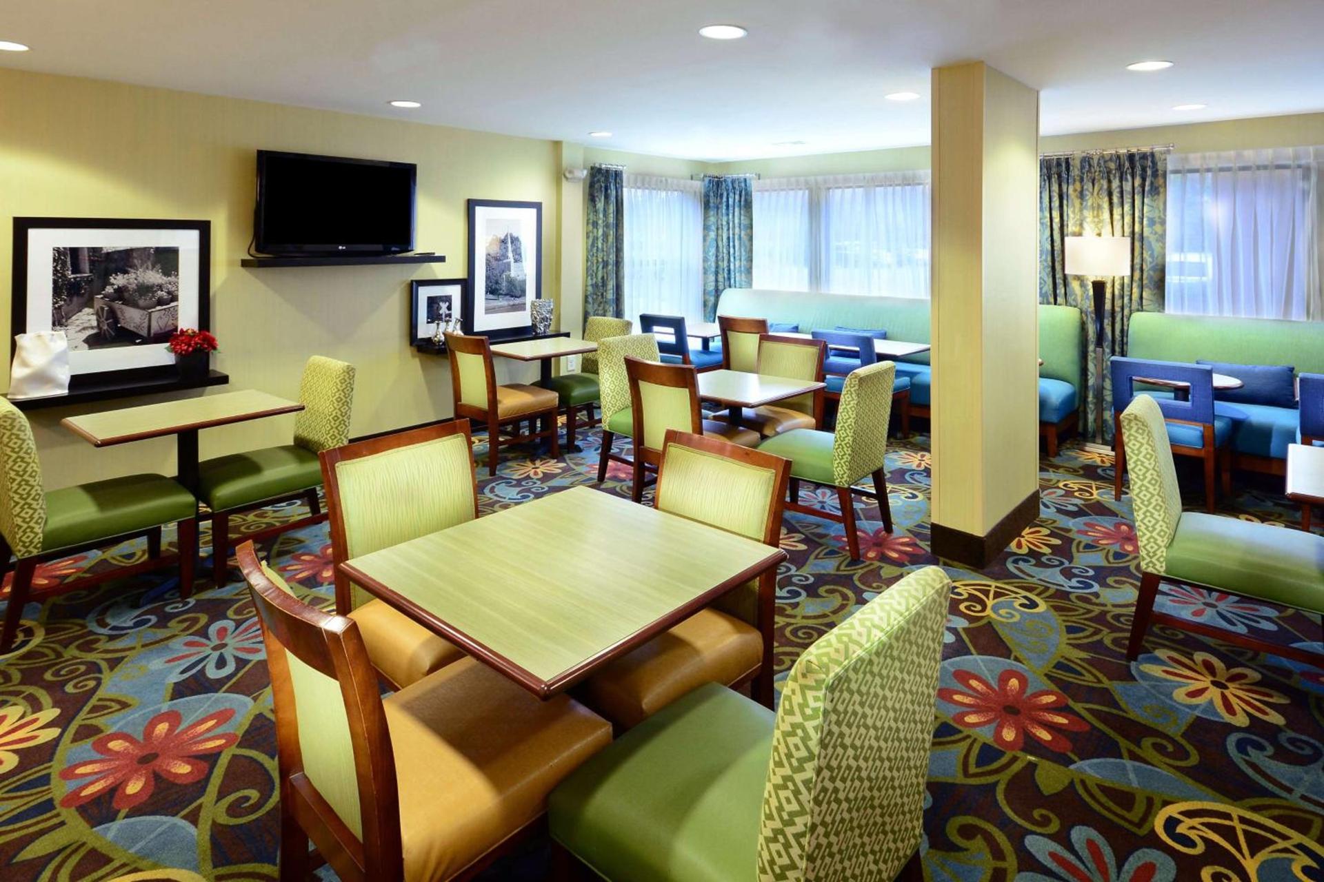 Hampton Inn Raleigh/Town of Wake Forest photo 18