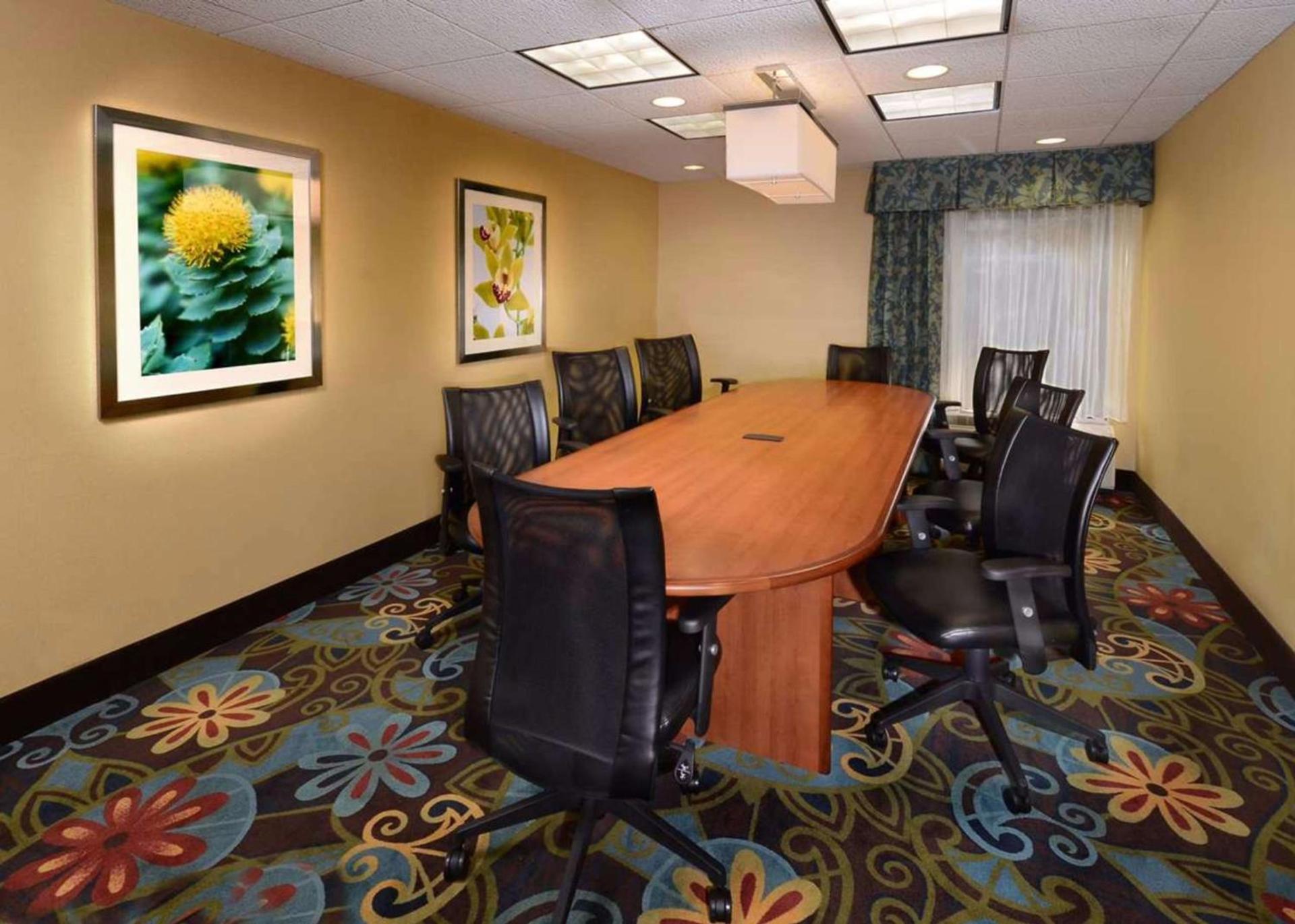 Hampton Inn Raleigh/Town of Wake Forest photo 35