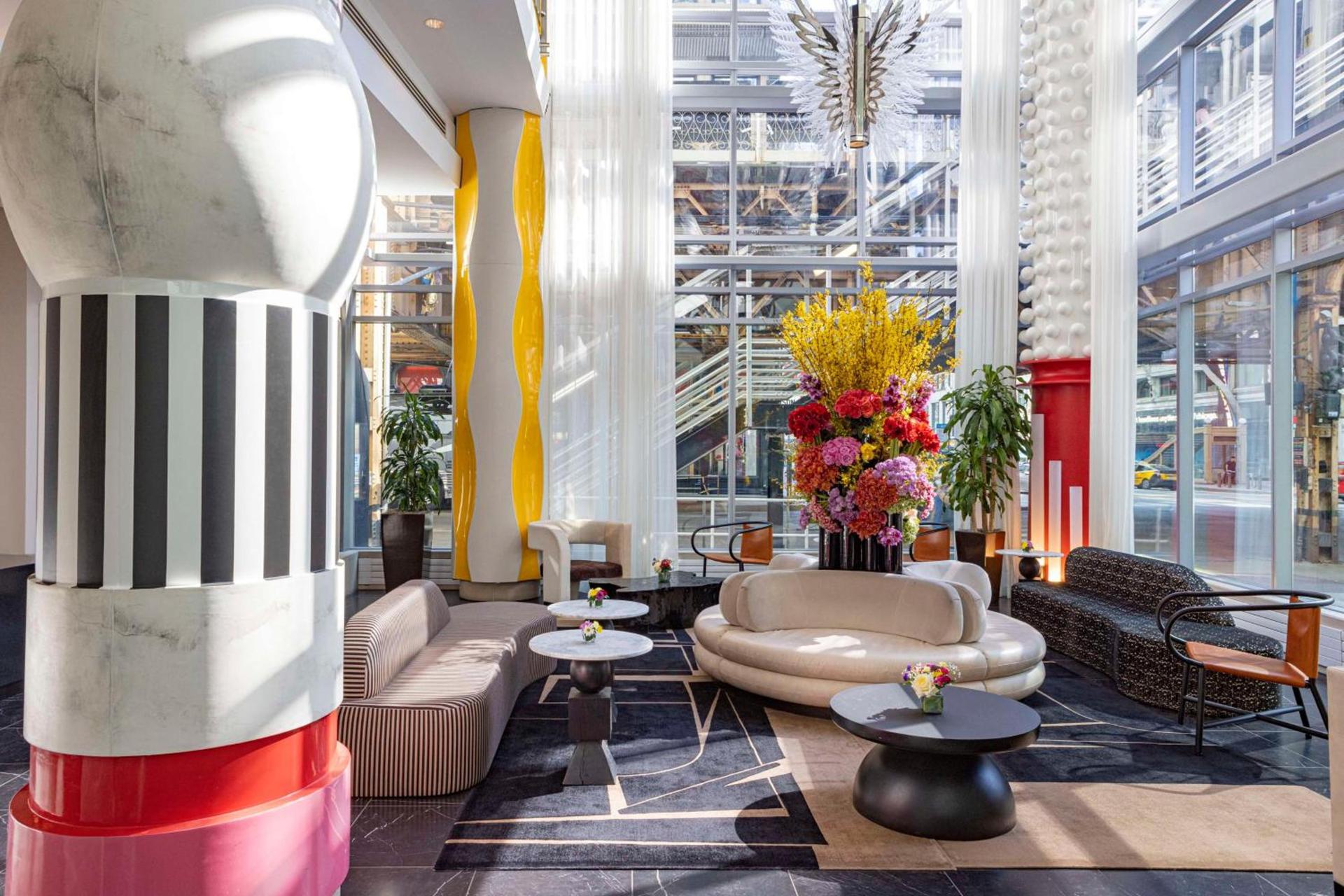 theWit Chicago, a Hilton Hotel photo 6