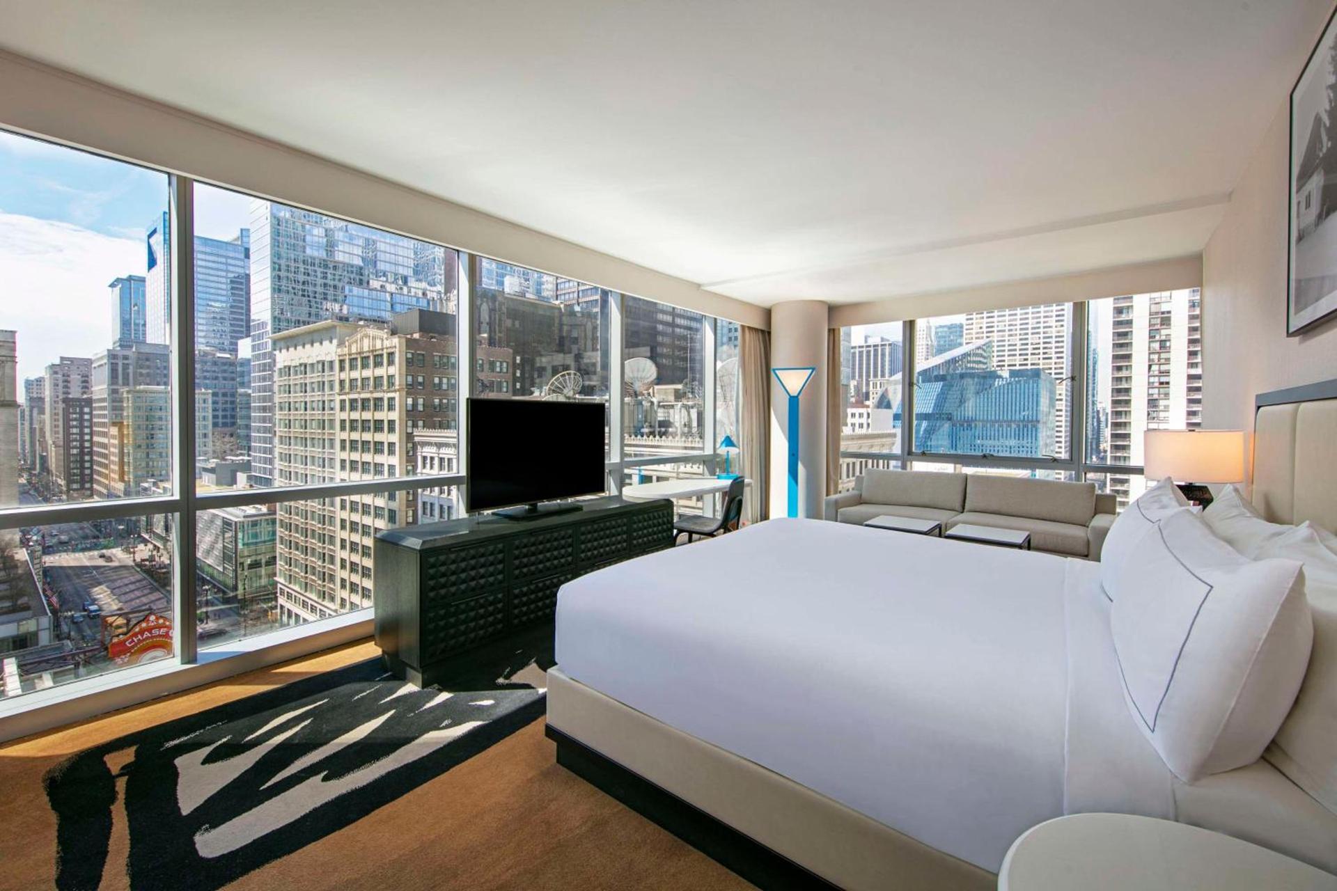 theWit Chicago, a Hilton Hotel photo 11