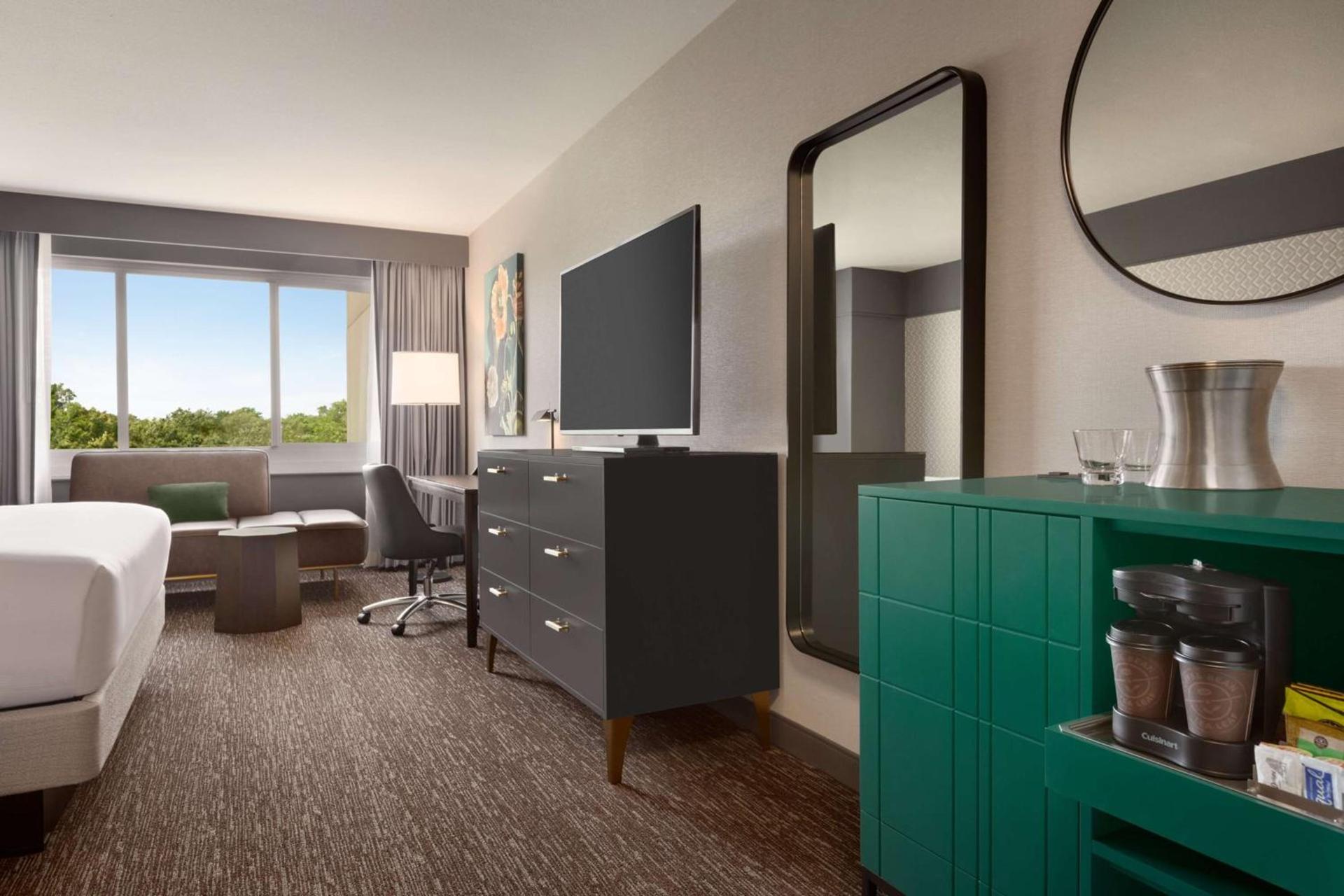 Hilton Baltimore BWI Airport photo 32