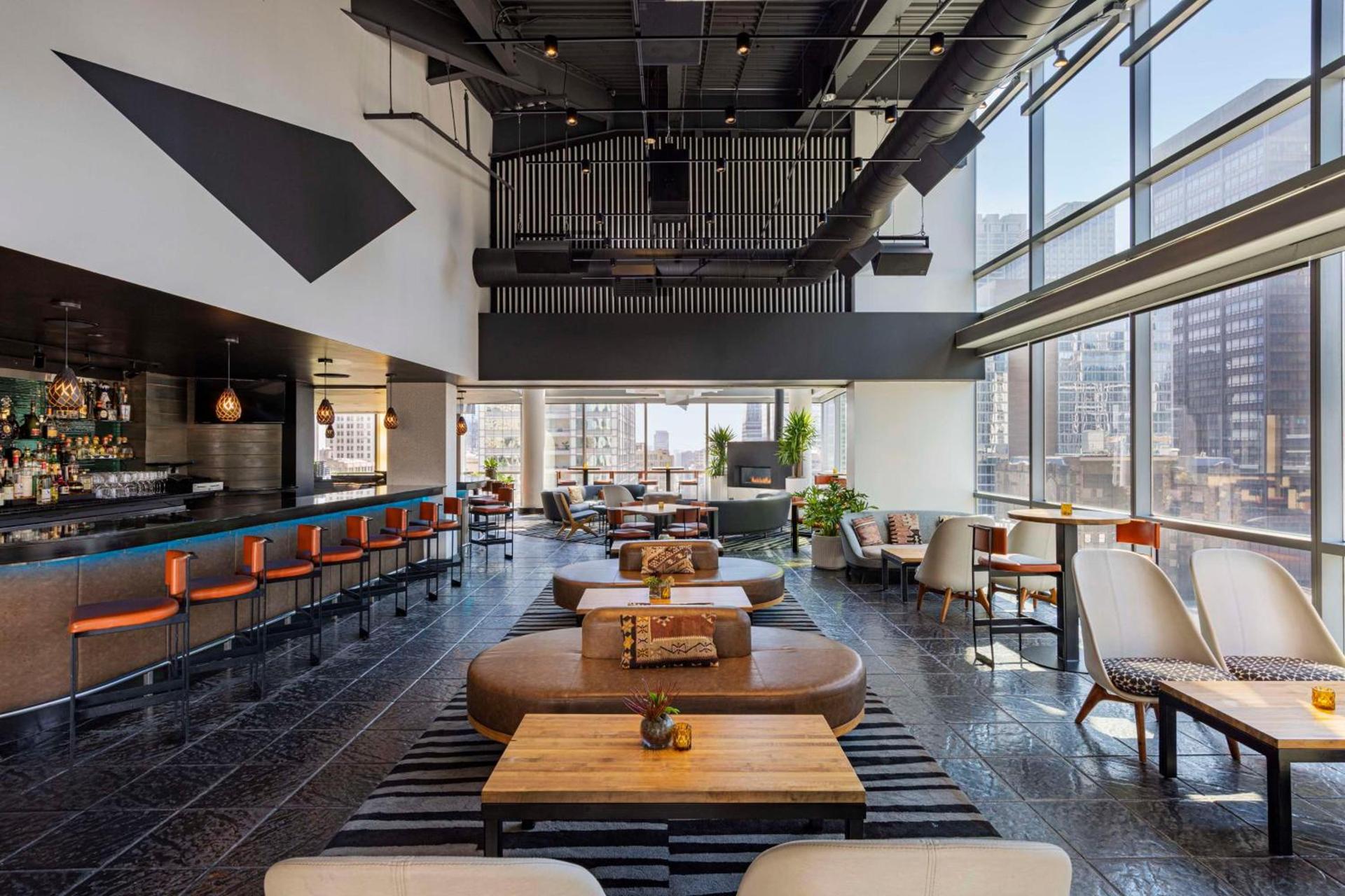 theWit Chicago, a Hilton Hotel photo 22
