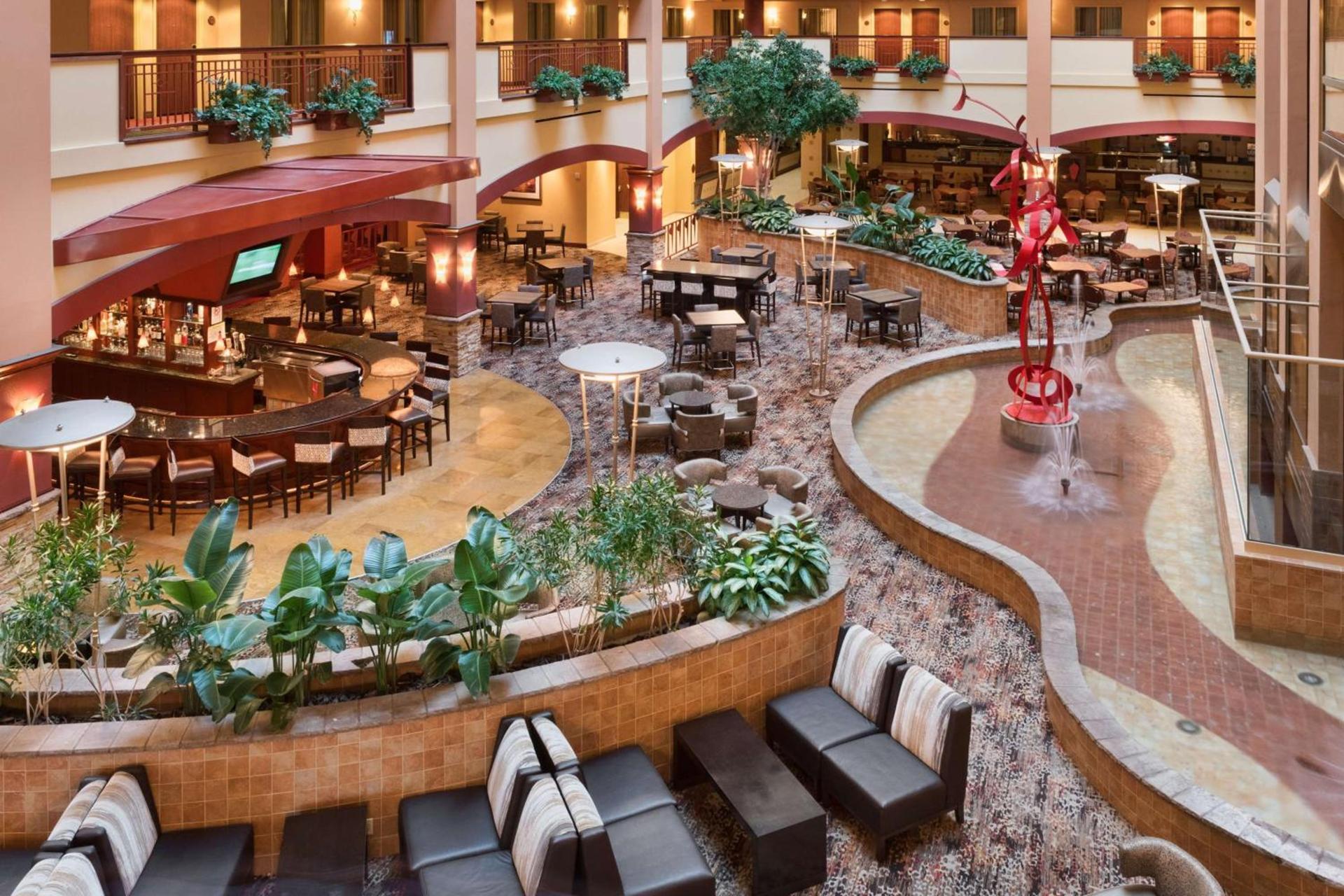 Embassy Suites Murfreesboro - Hotel & Conference Center photo 2