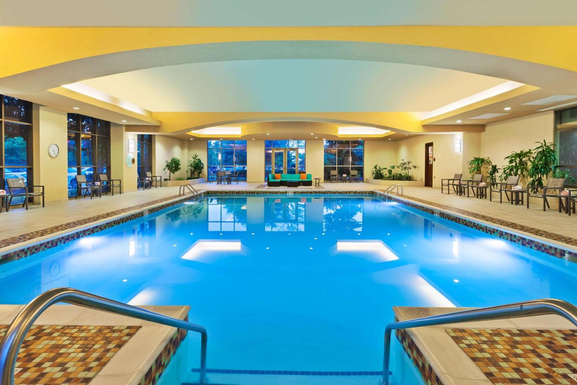 Embassy Suites Murfreesboro - Hotel & Conference Center photo 10