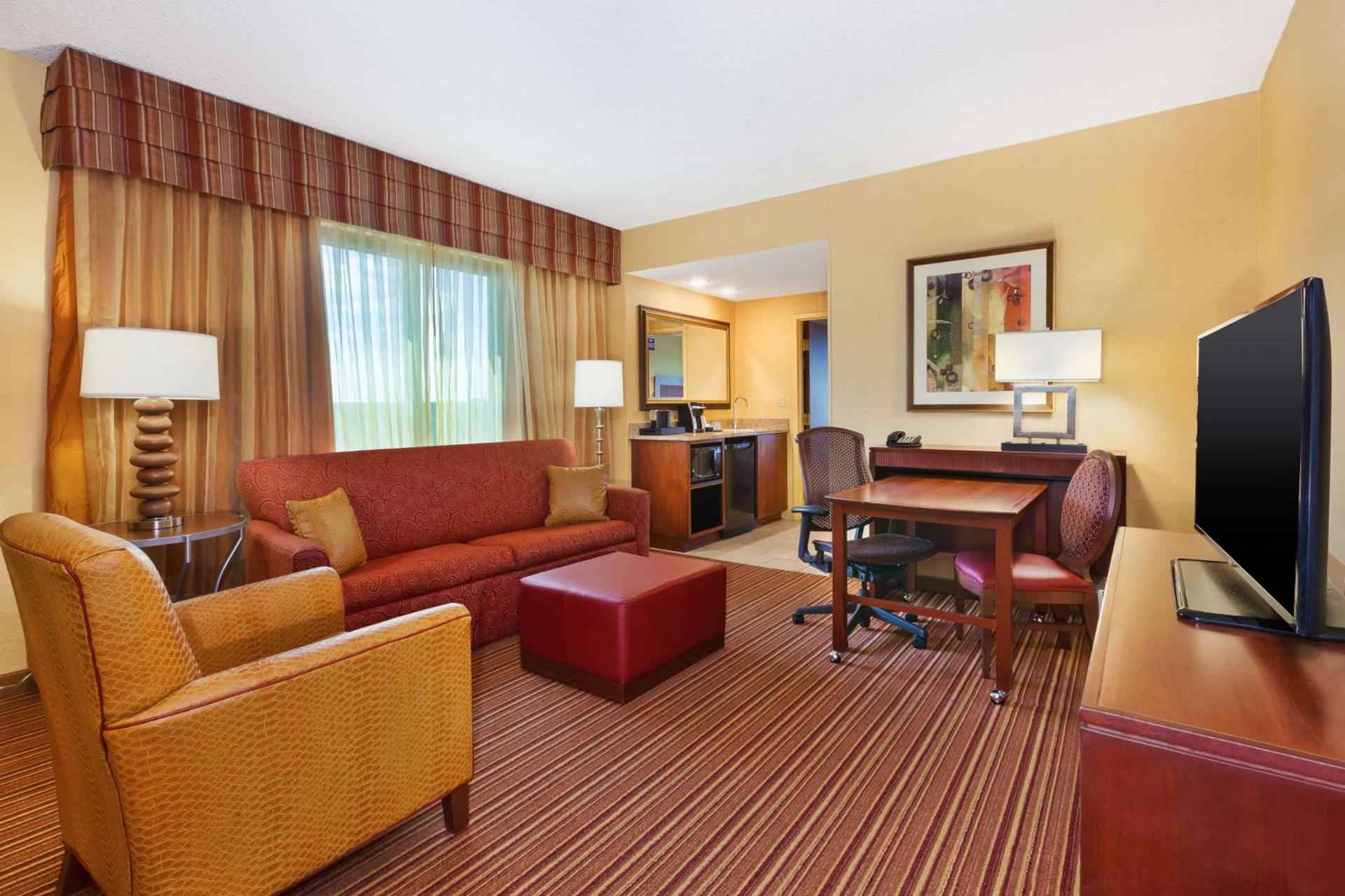 Embassy Suites Murfreesboro - Hotel & Conference Center photo 22