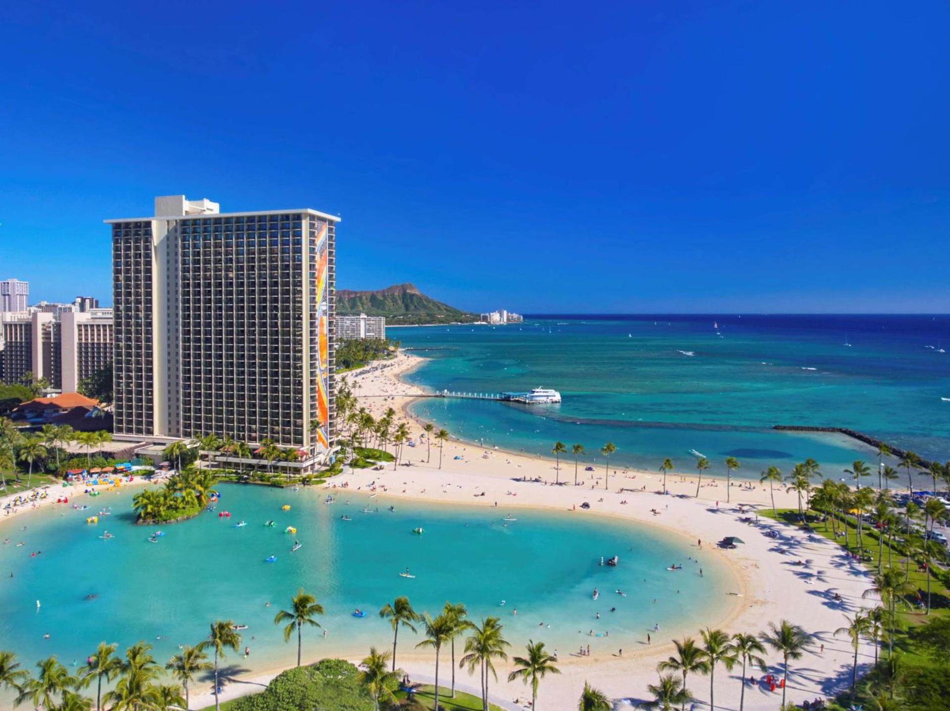 Hilton Hawaiian Village Waikiki Beach Resort photo 3