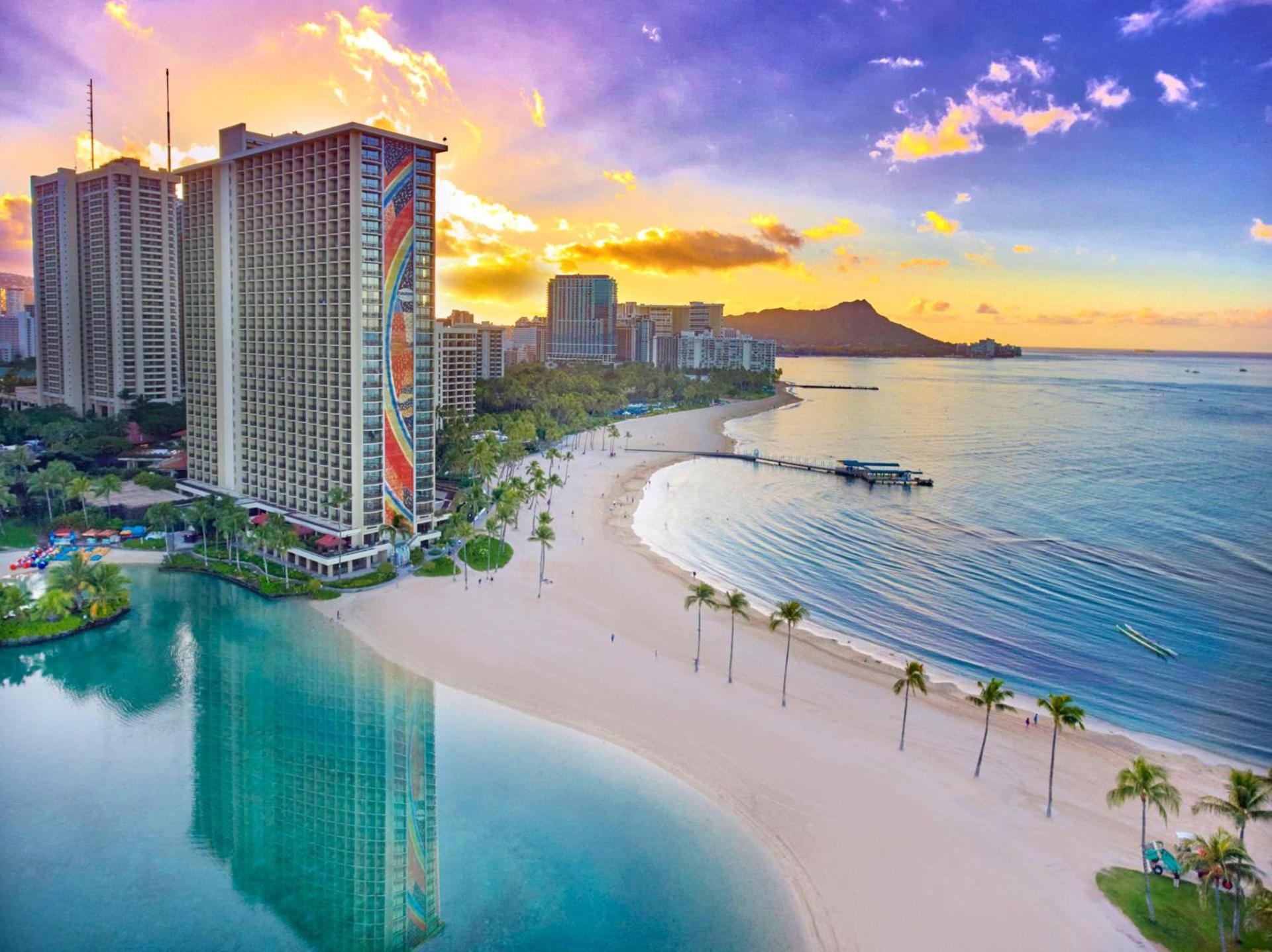 Hilton Hawaiian Village Waikiki Beach Resort photo 7