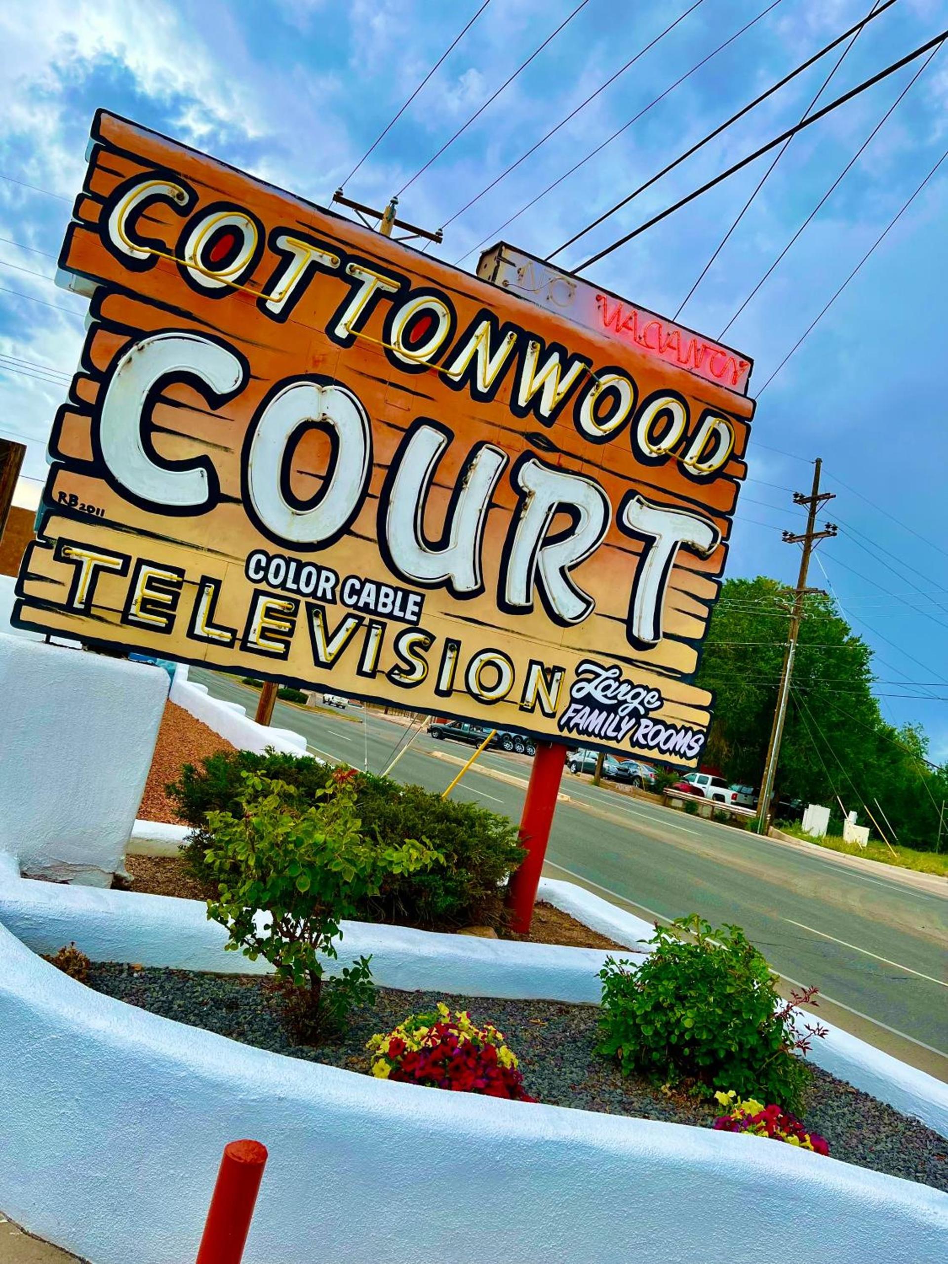 Cottonwood Court Motel photo 46