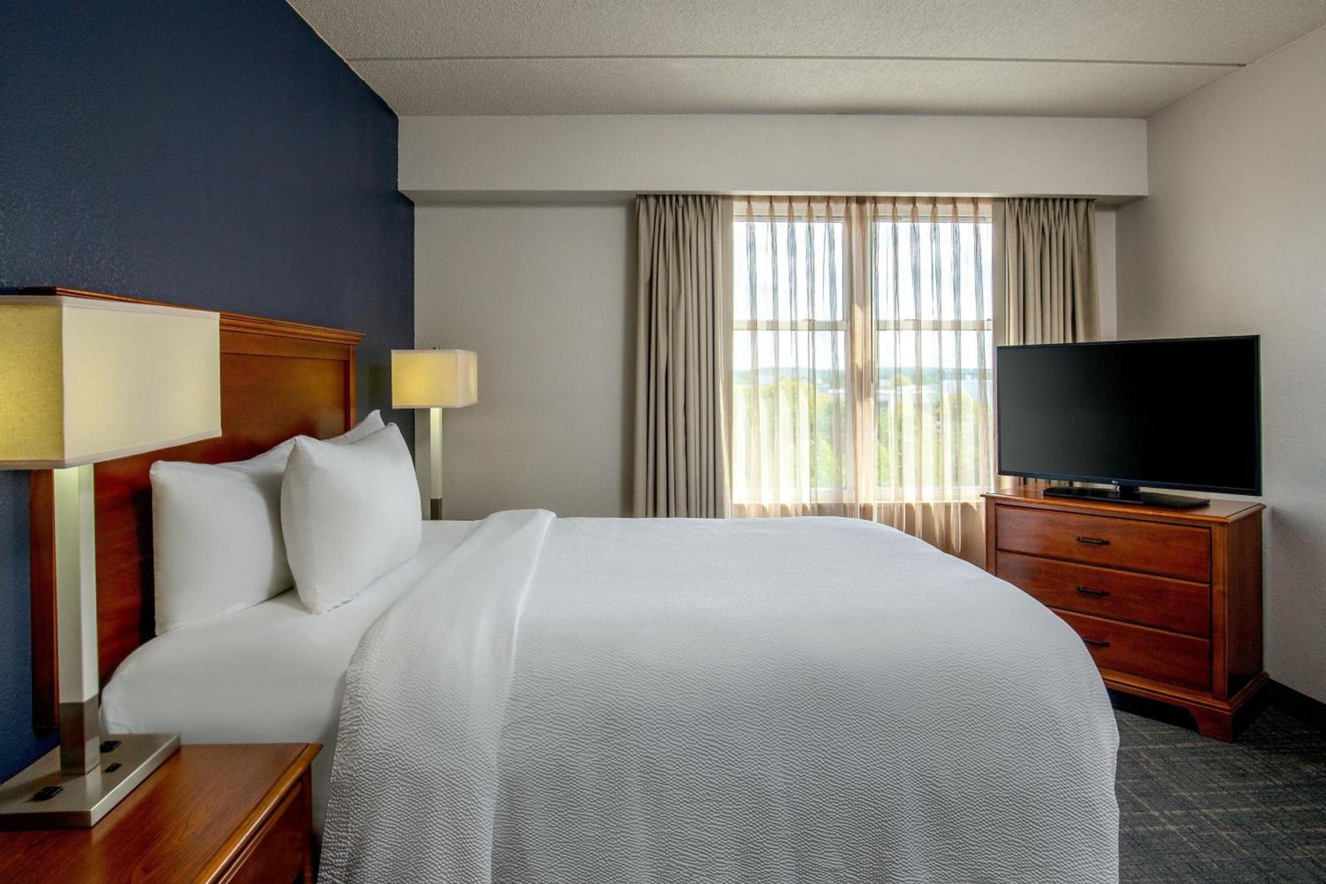 Residence Inn by Marriott Chesapeake Greenbrier photo 38