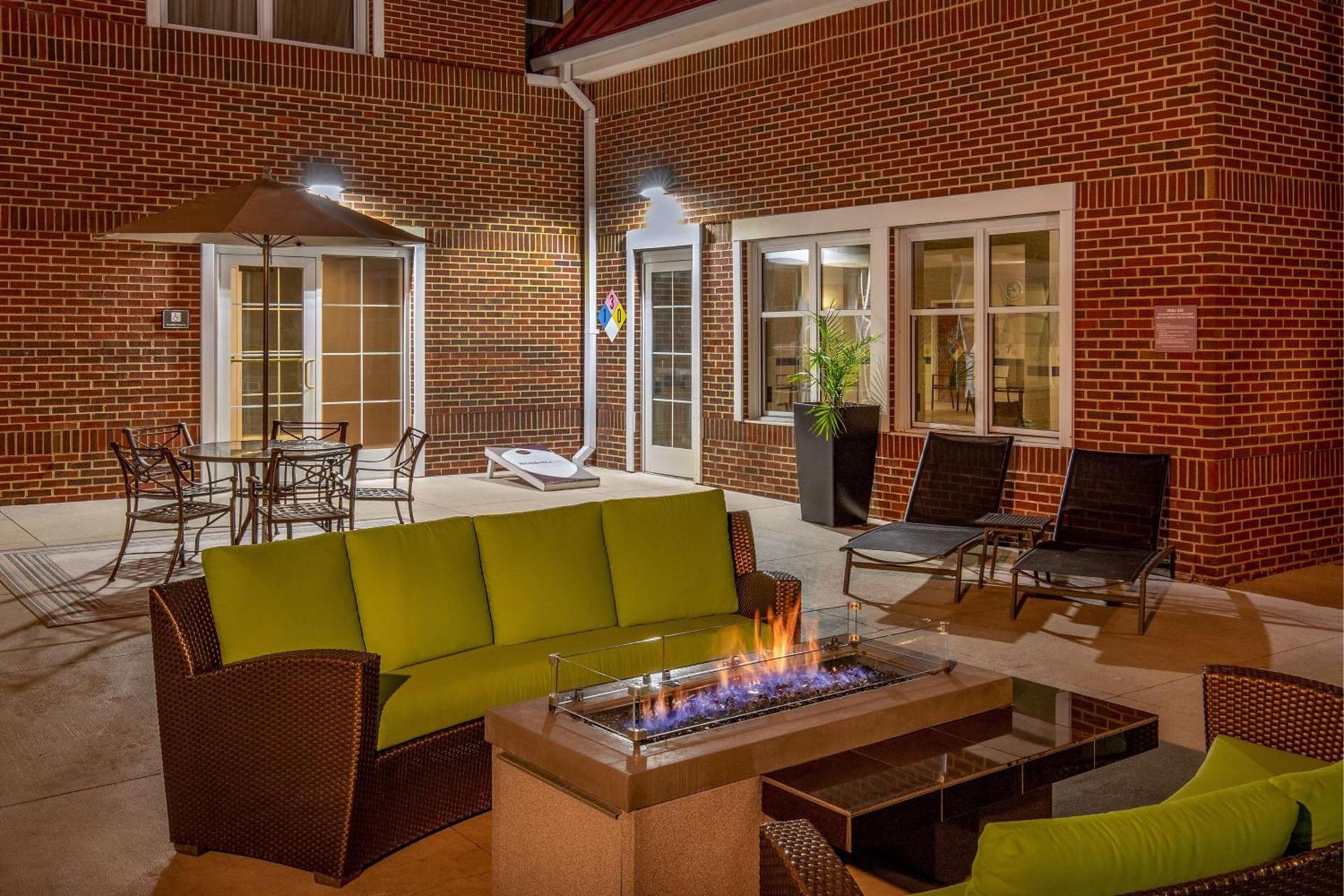 Residence Inn by Marriott Chesapeake Greenbrier photo 49