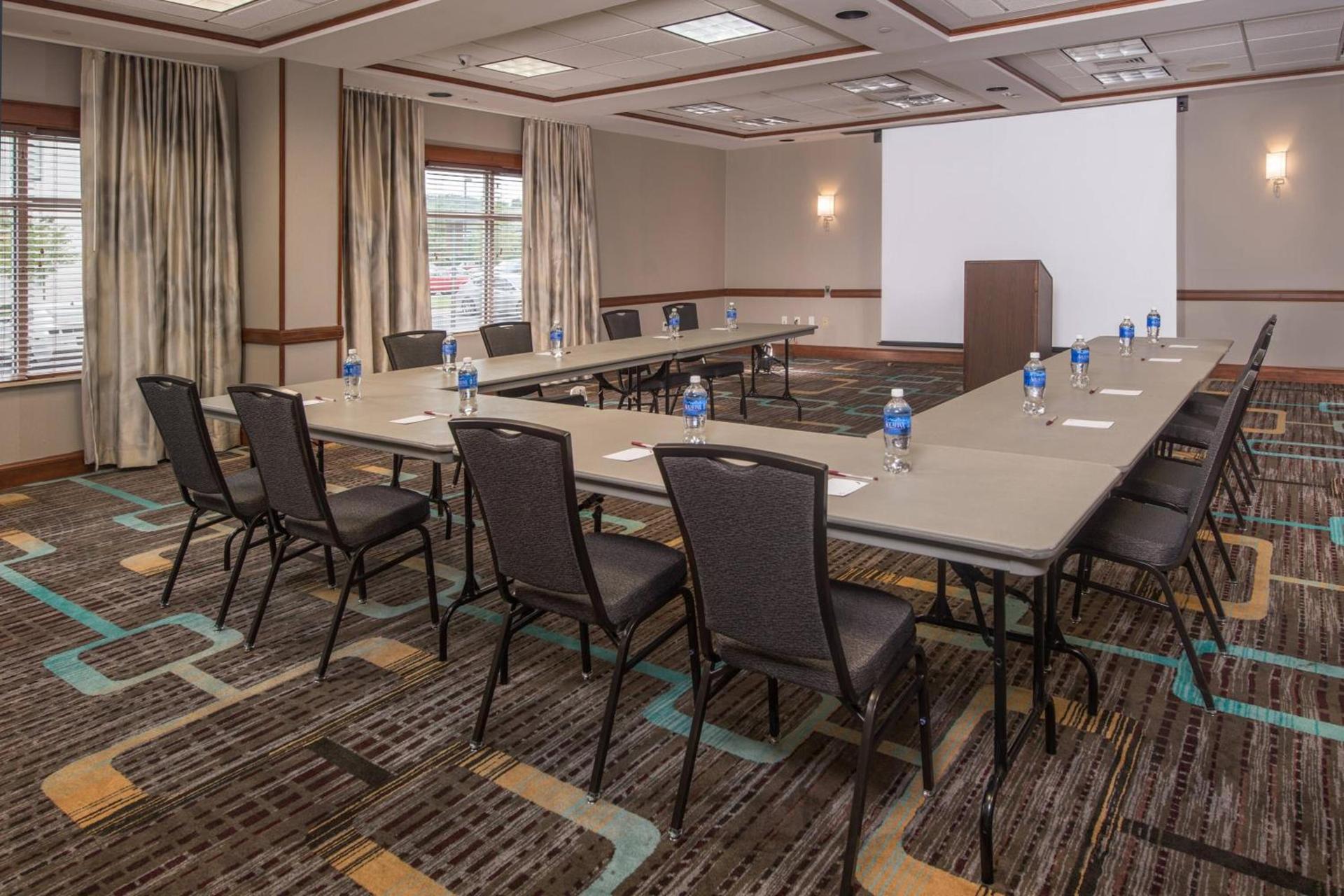 Residence Inn by Marriott Chesapeake Greenbrier photo 62