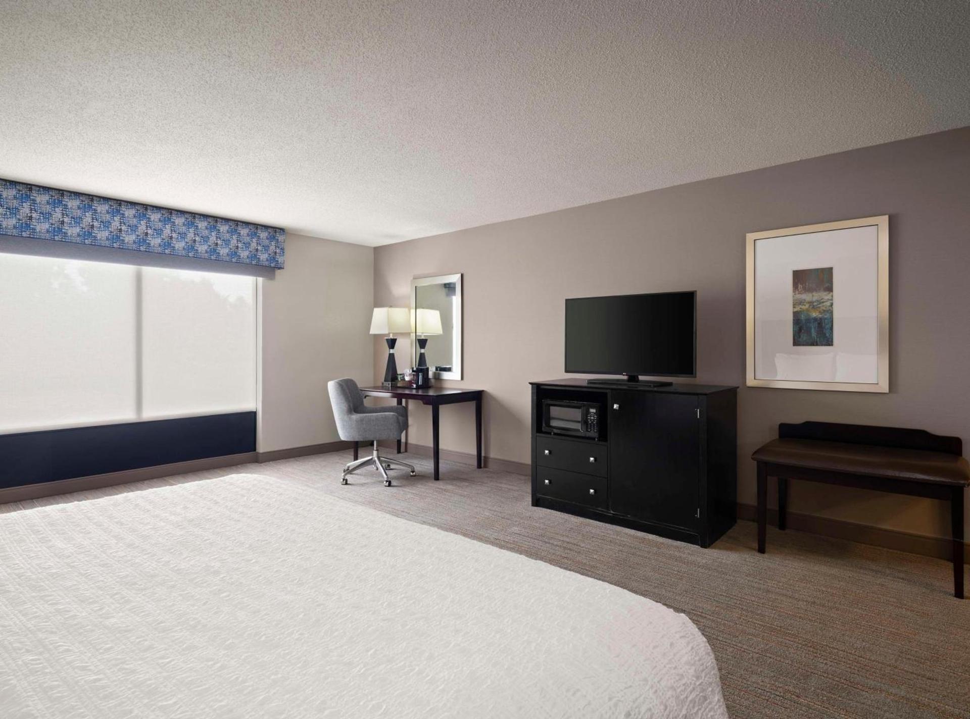 Hampton Inn & Suites Arundel Mills/Baltimore photo 16