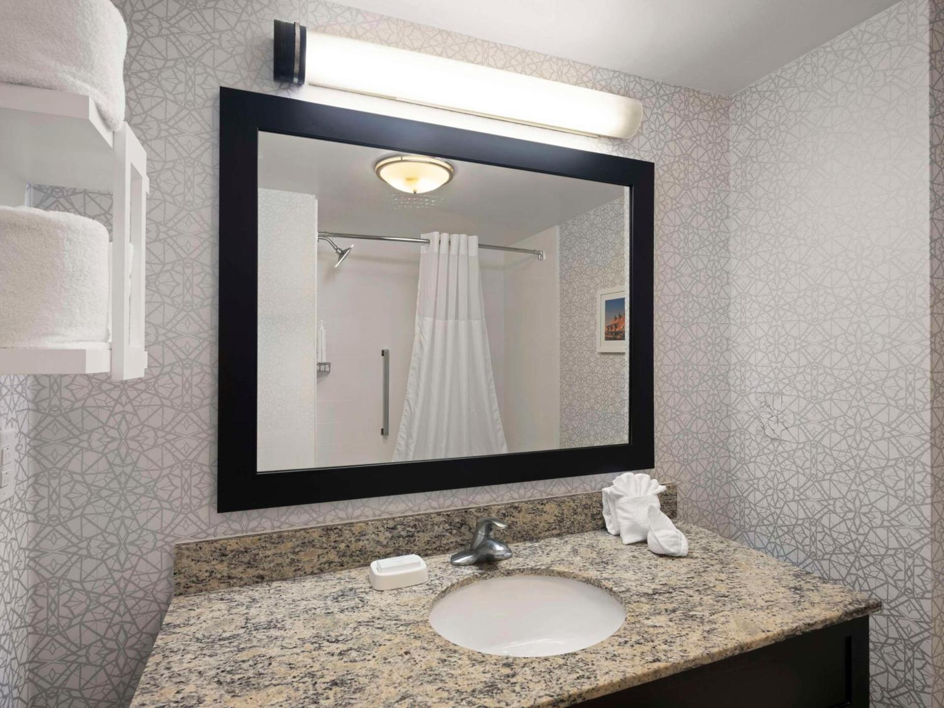 Hampton Inn & Suites Arundel Mills/Baltimore photo 19