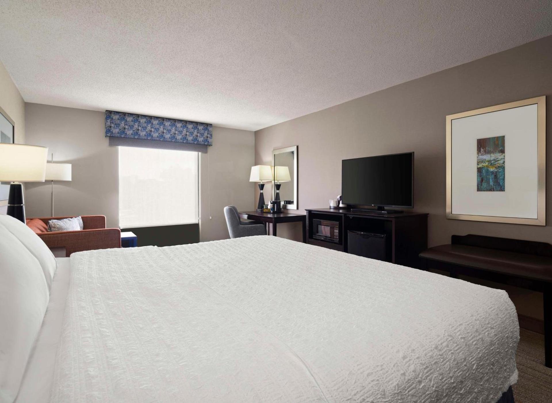 Hampton Inn & Suites Arundel Mills/Baltimore photo 22