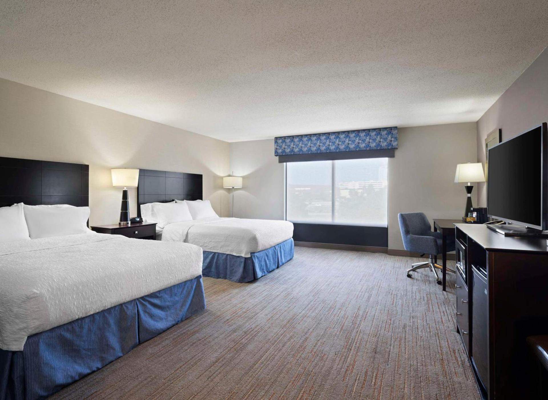 Hampton Inn & Suites Arundel Mills/Baltimore photo 32