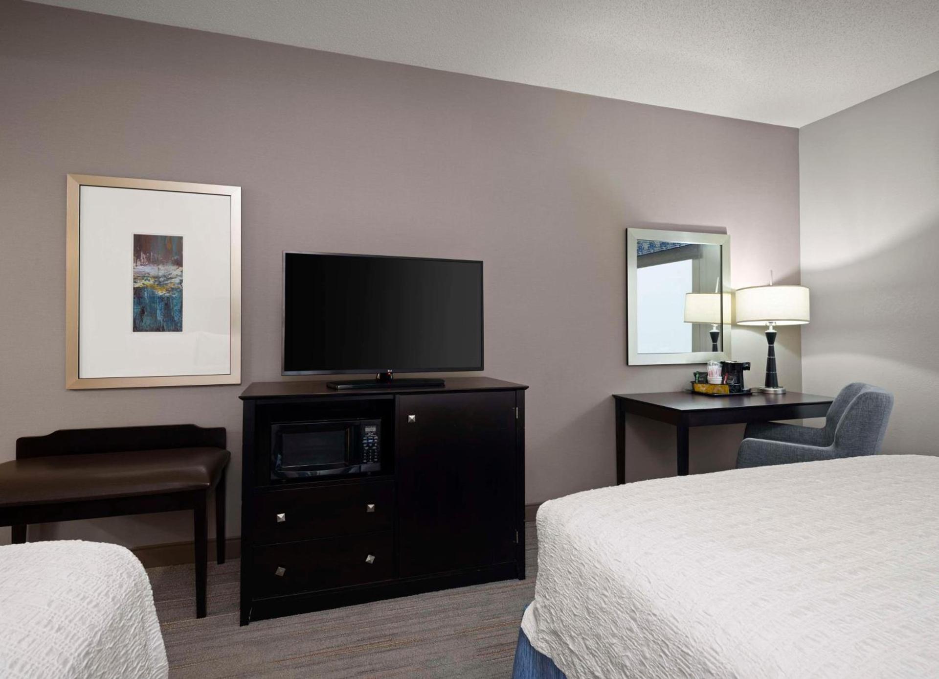 Hampton Inn & Suites Arundel Mills/Baltimore photo 37
