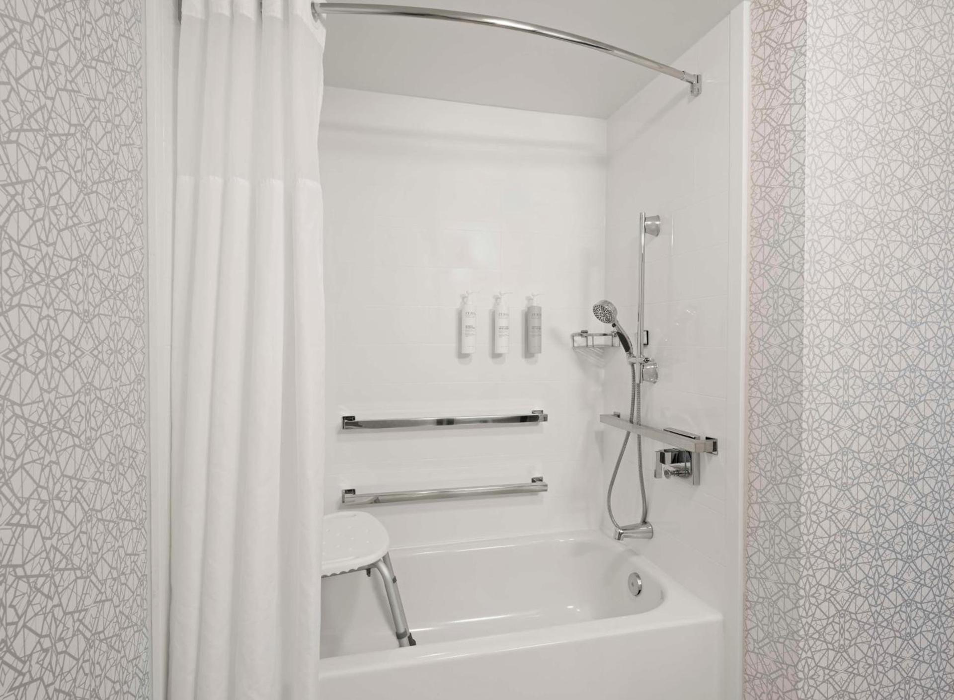 Hampton Inn & Suites Arundel Mills/Baltimore photo 39