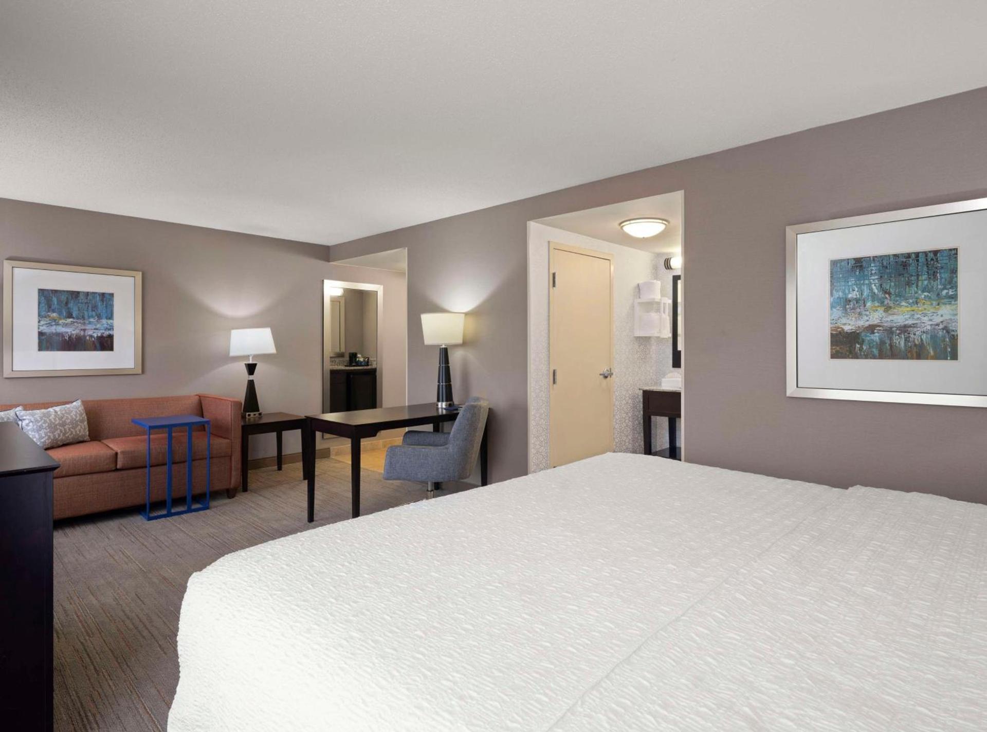 Hampton Inn & Suites Arundel Mills/Baltimore photo 41