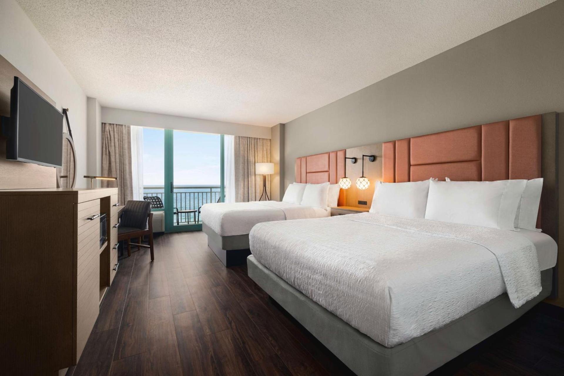 Hampton Inn Virginia Beach-Oceanfront South photo 30