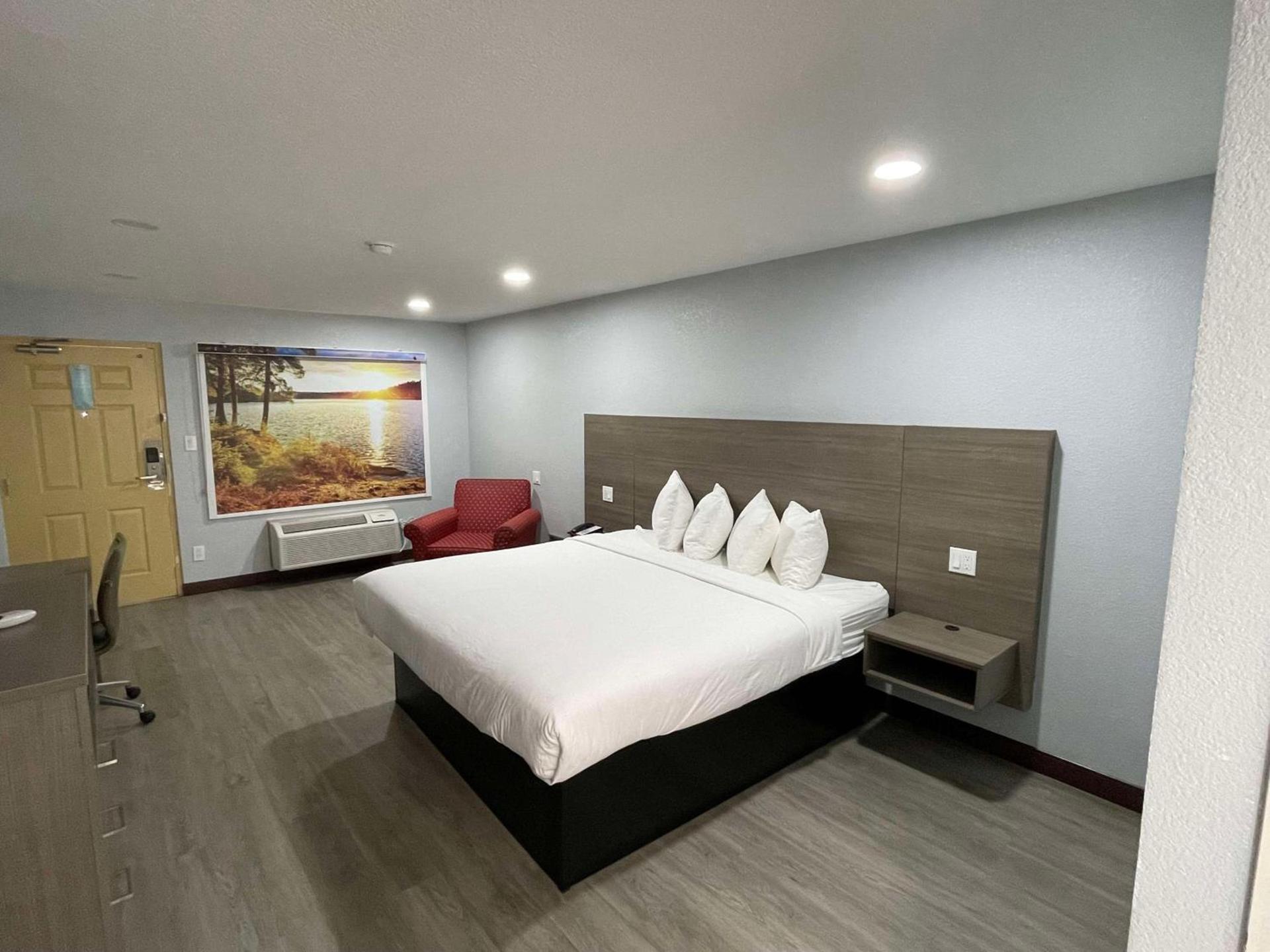 SureStay Hotel by Best Western Childress photo 7