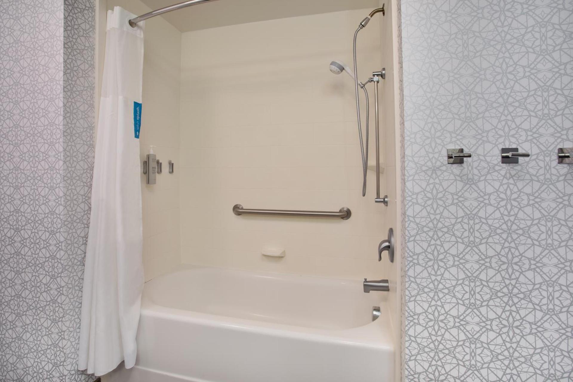Hampton Inn & Suites Columbia/Southeast-Fort Jackson photo 32