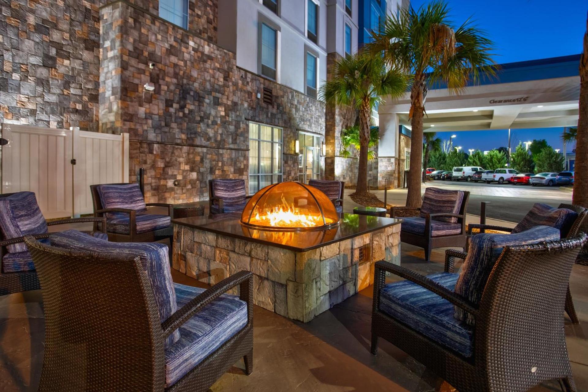 Hampton Inn & Suites Columbia/Southeast-Fort Jackson photo 35