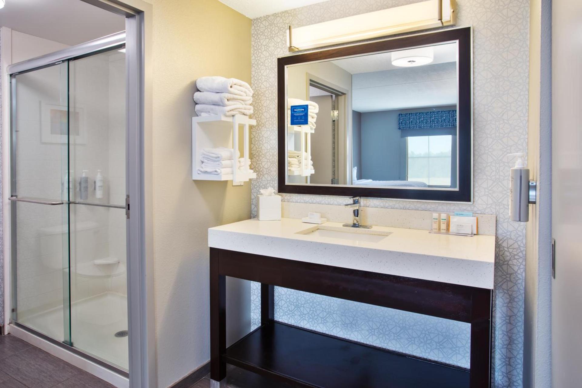 Hampton Inn & Suites Columbia/Southeast-Fort Jackson photo 46