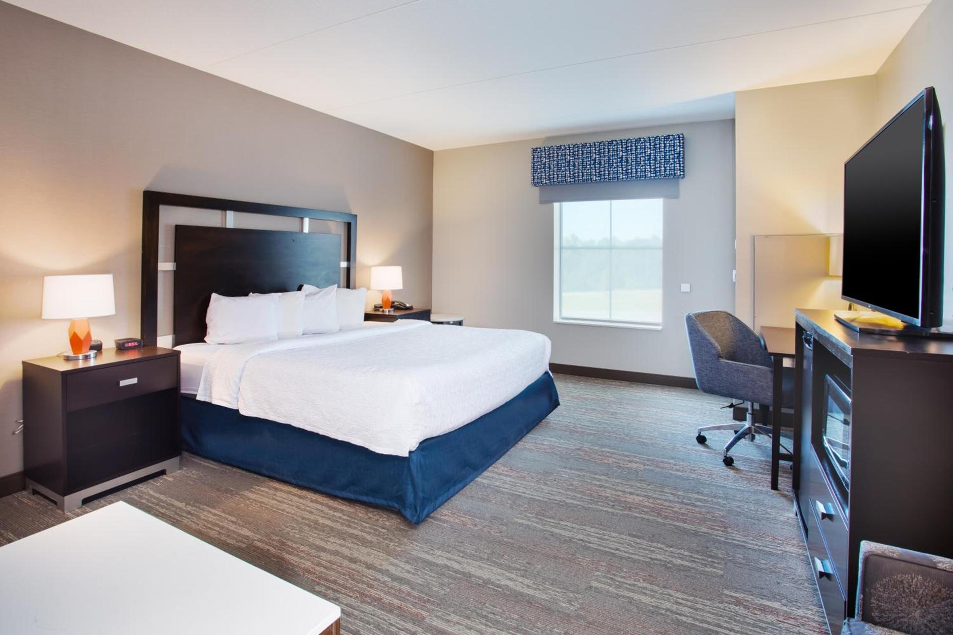 Hampton Inn & Suites Columbia/Southeast-Fort Jackson photo 45