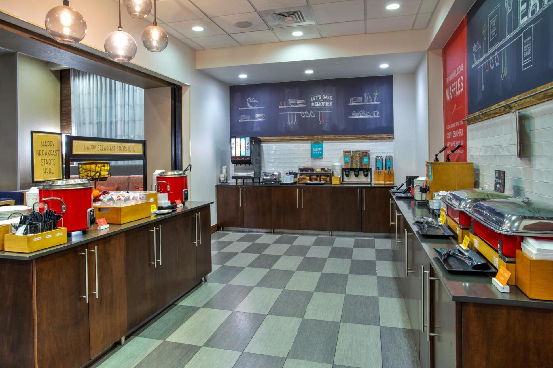 Hampton Inn & Suites Columbia/Southeast-Fort Jackson photo 50