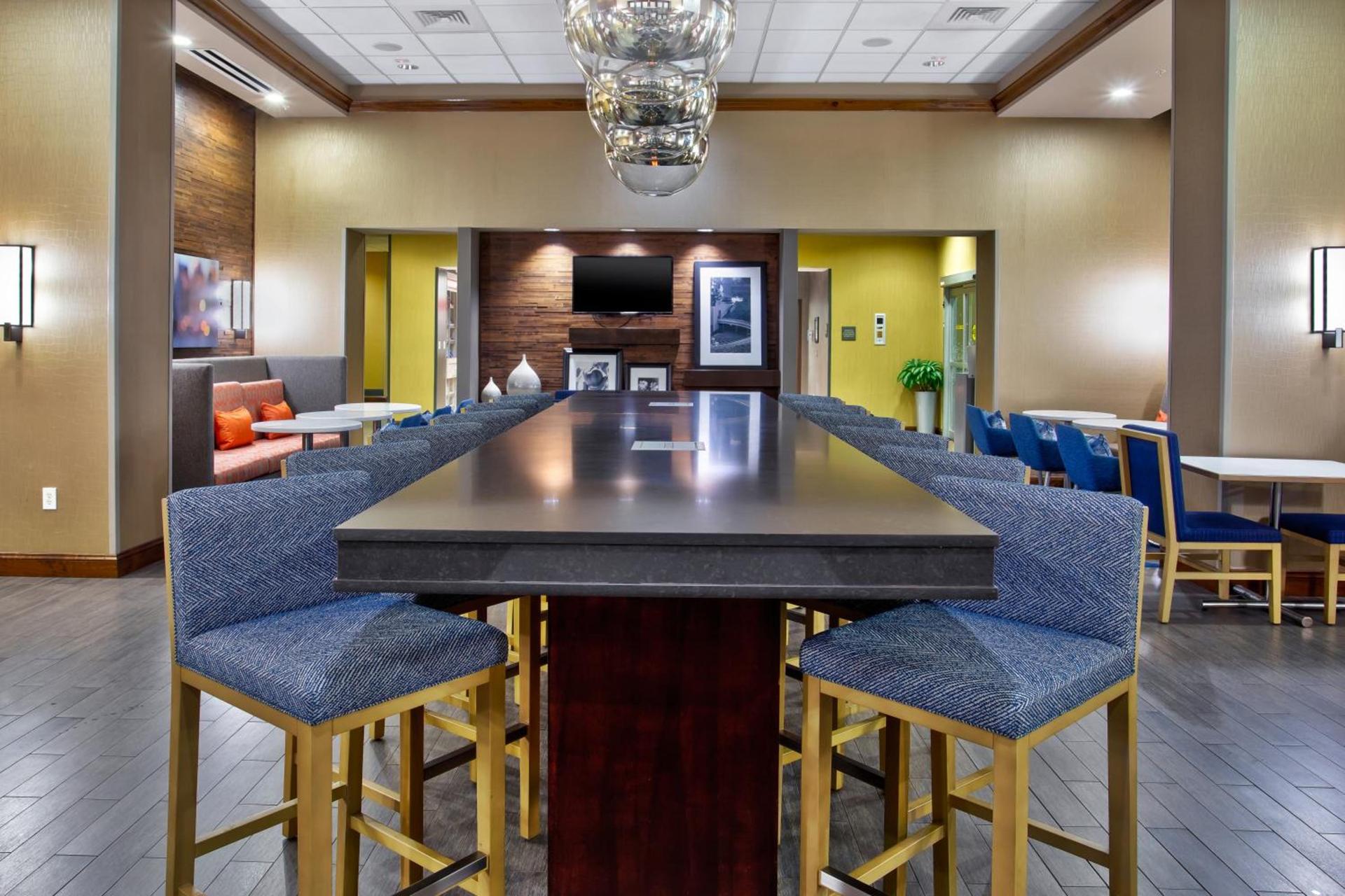 Hampton Inn & Suites Columbia/Southeast-Fort Jackson photo 57