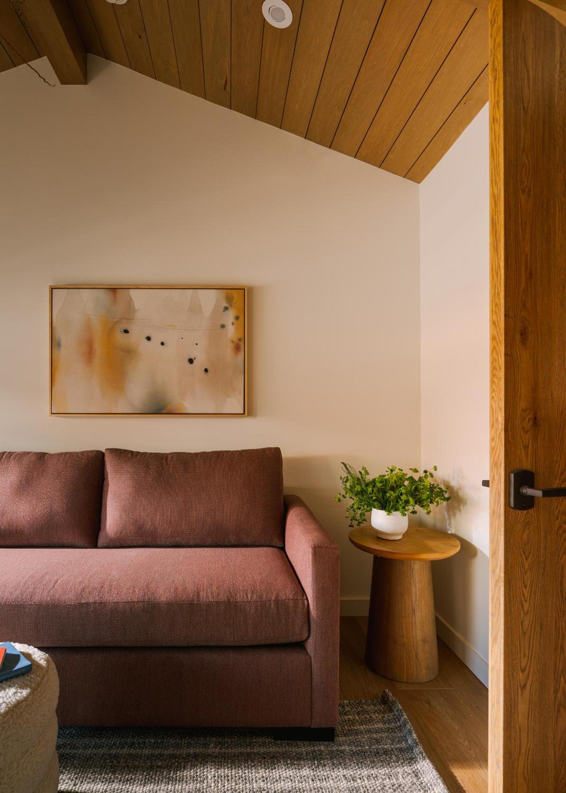 Woods Cove Inn photo 10