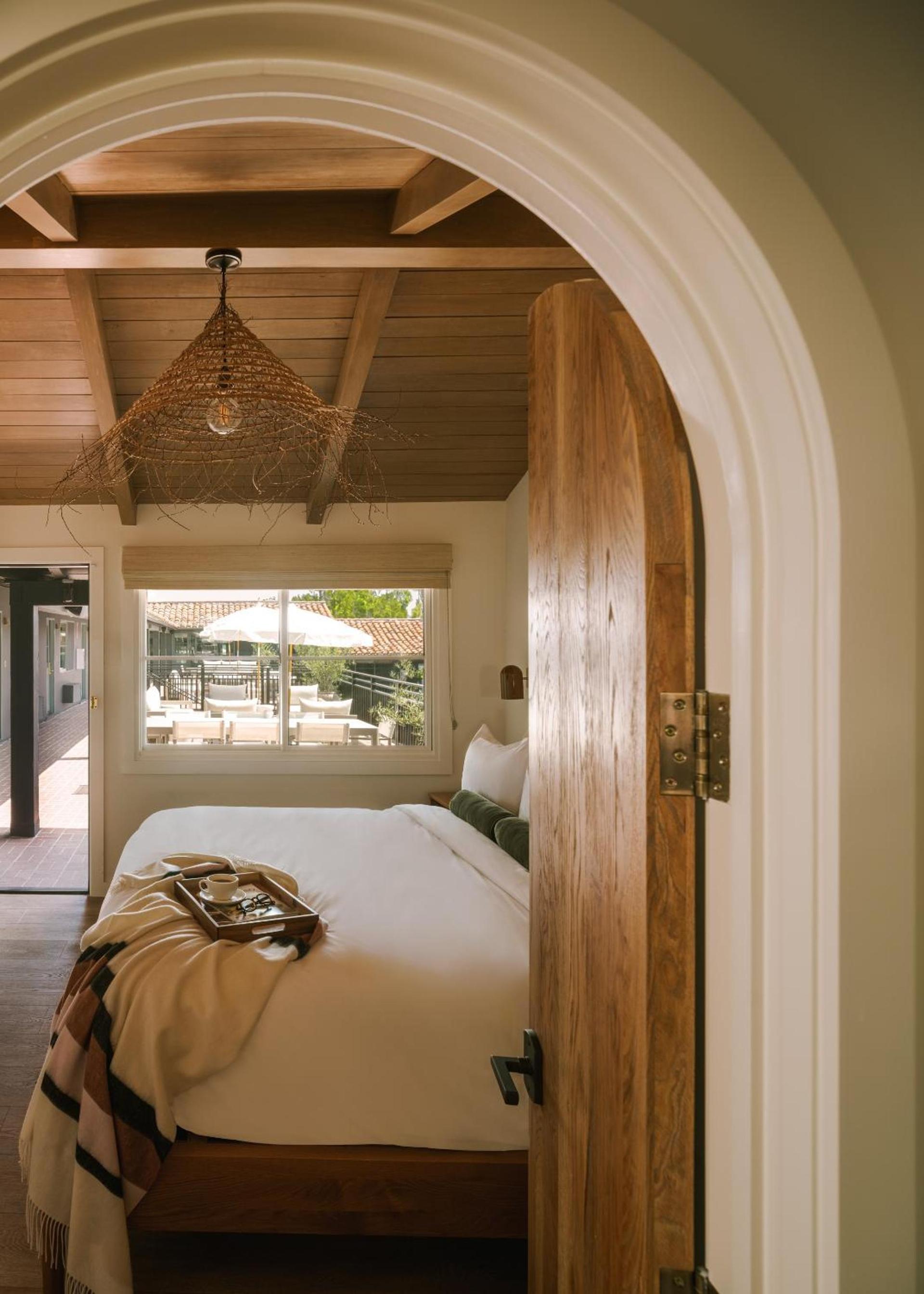 Woods Cove Inn photo 18