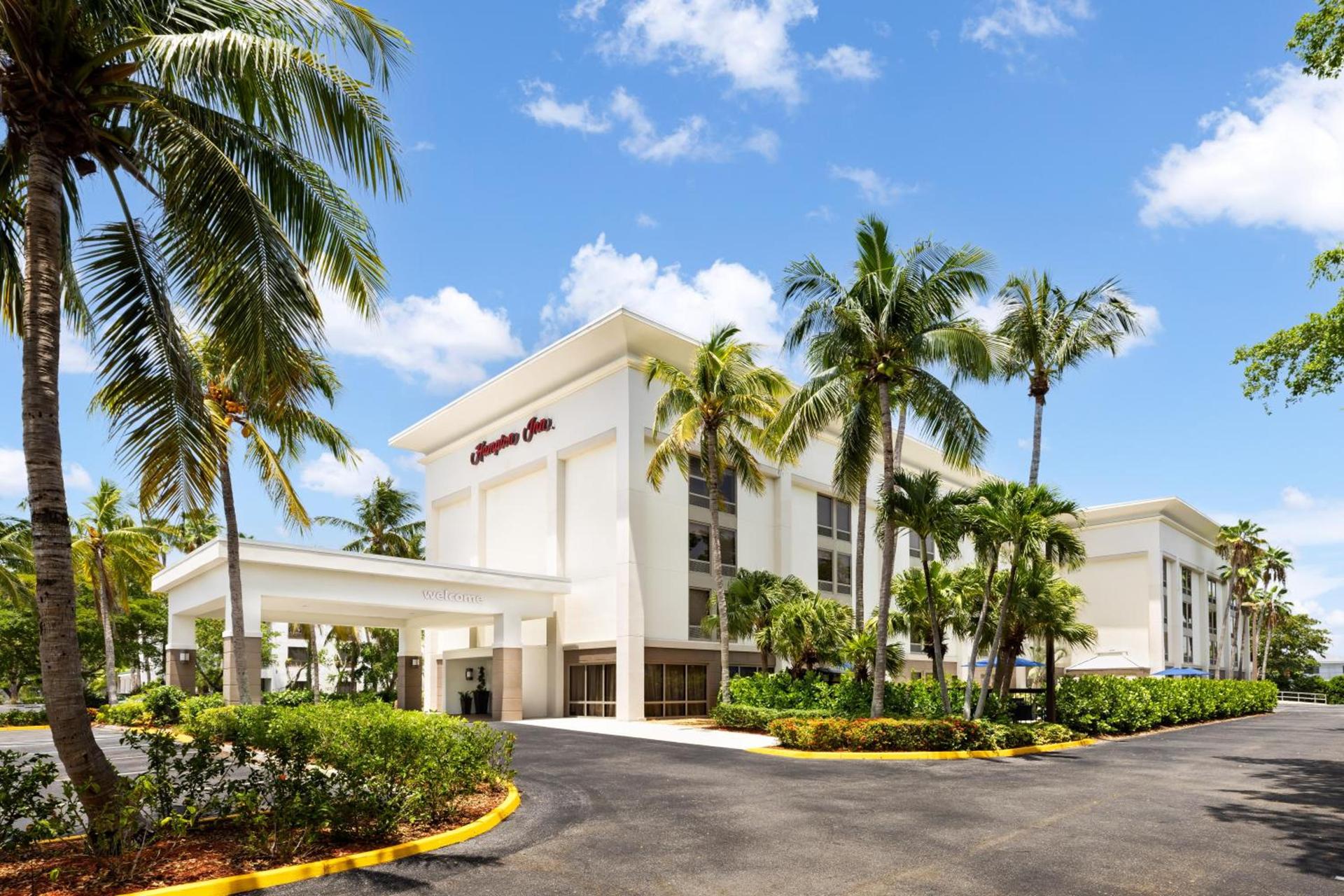 Hampton Inn Naples-Central photo 15