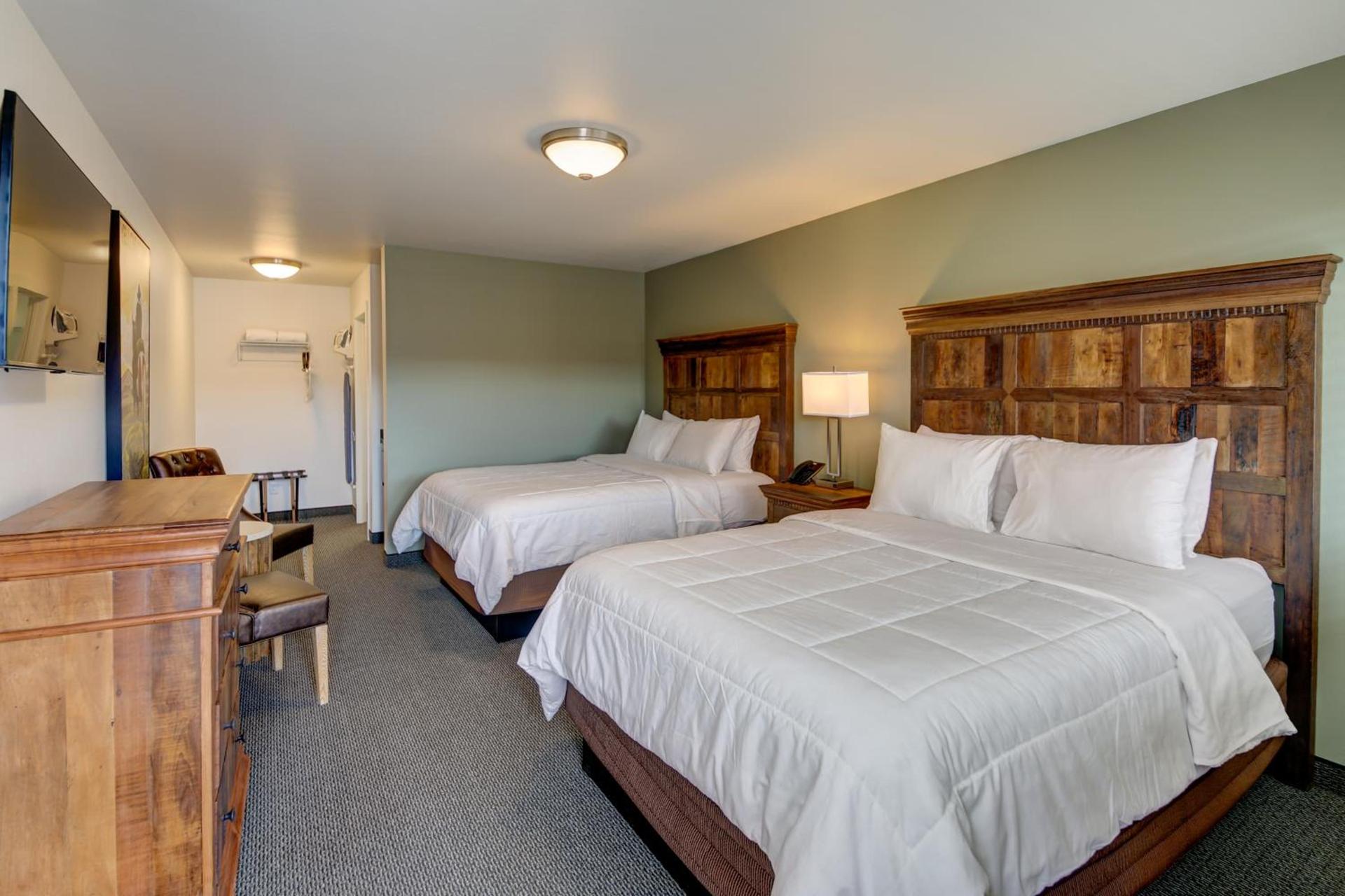Roosevelt Hotel & Cabins - Yellowstone photo 8