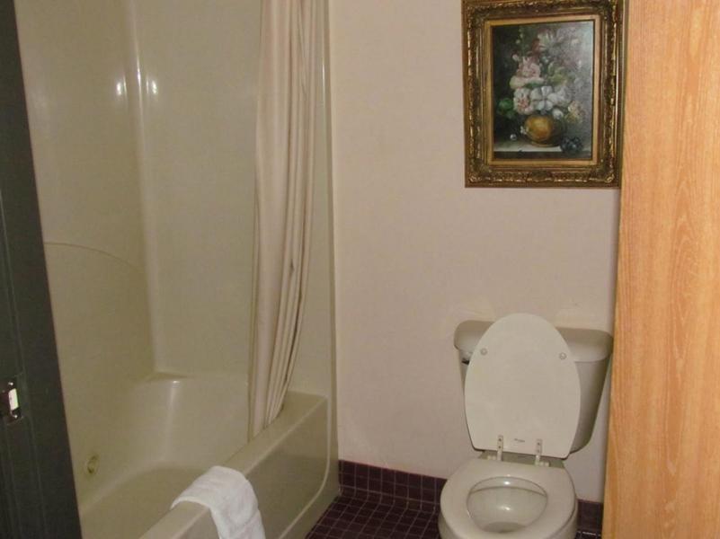 Western Inn & Suites Hampton photo 14