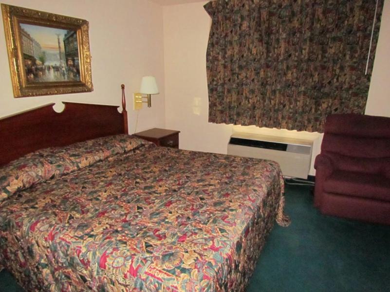 Western Inn & Suites Hampton photo 7