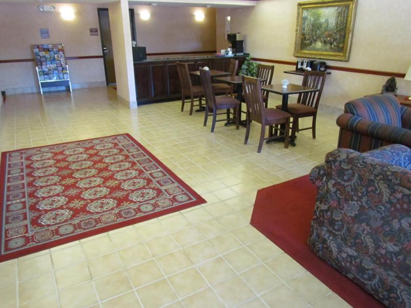 Western Inn & Suites Hampton photo 6