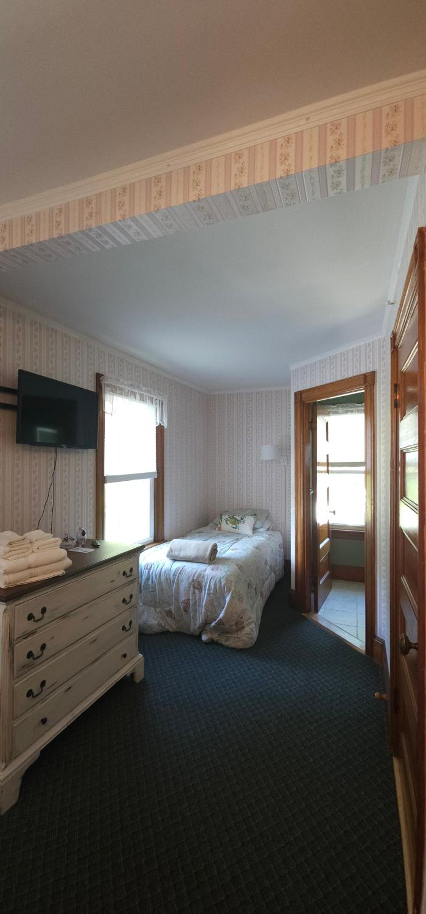 Old Orchard Beach Inn photo 89
